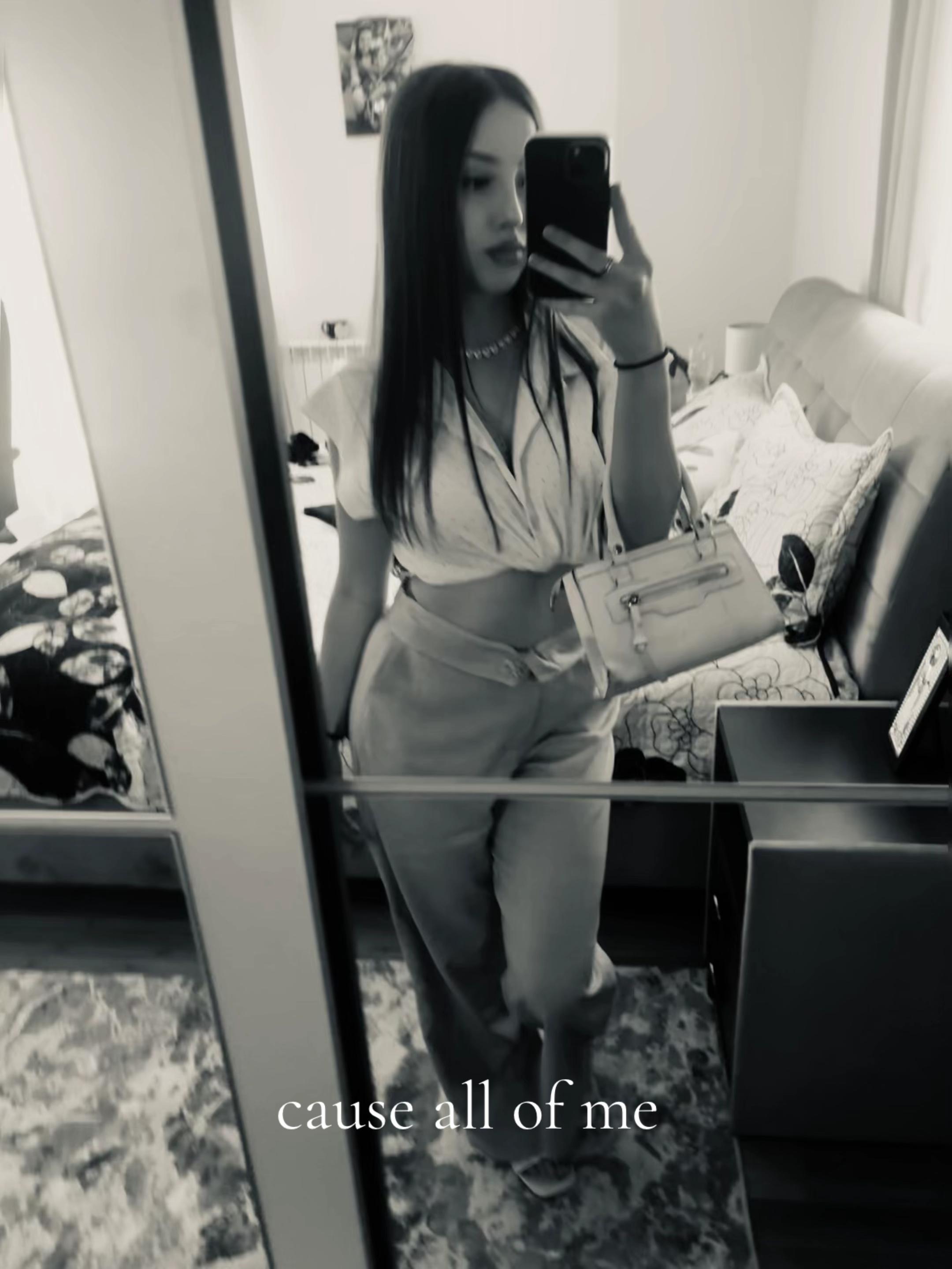 @𝒜𝓁ℯ𝓍𝓈𝒶𝓃𝒹𝓇𝒶
