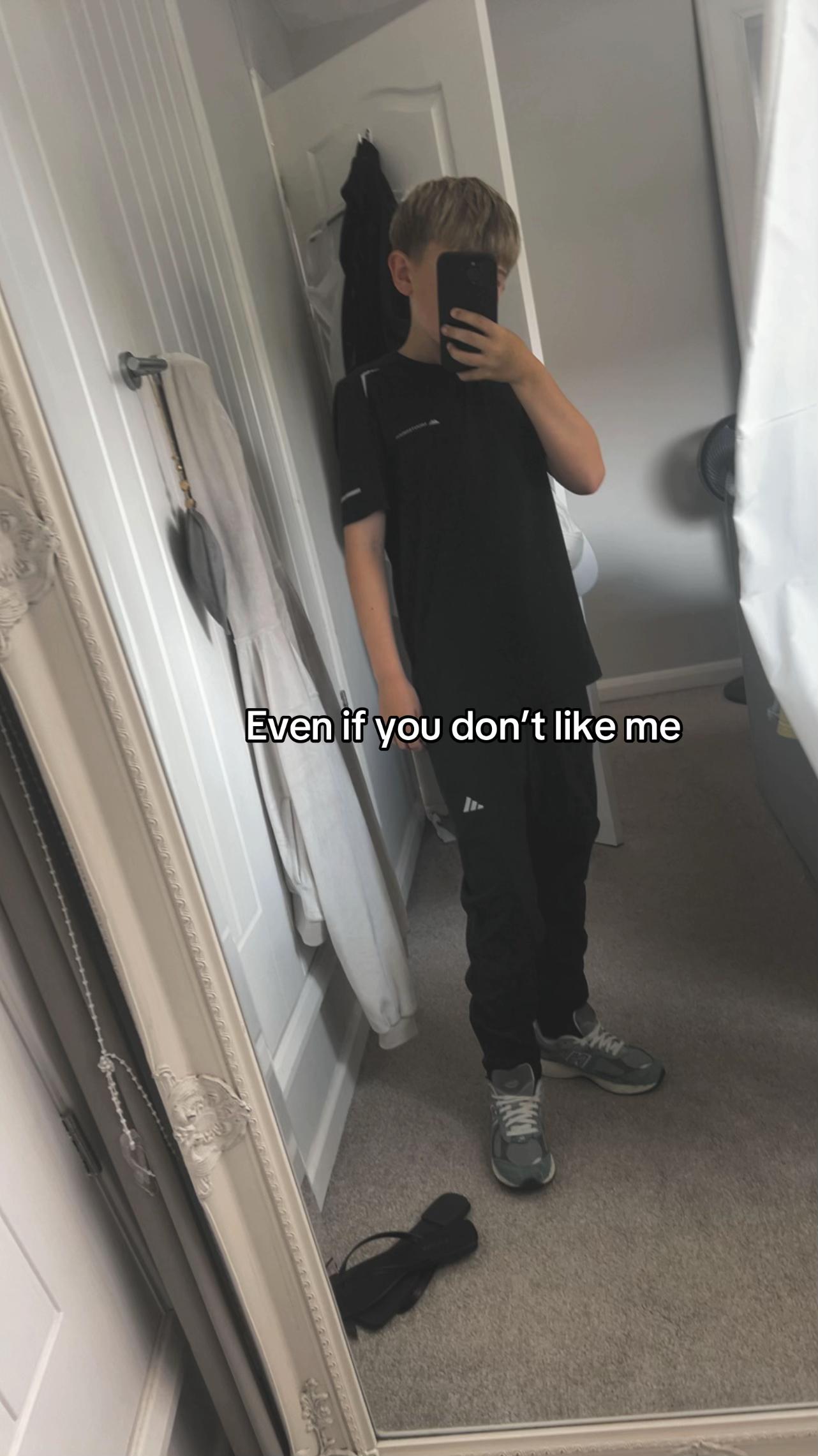 @pl💷