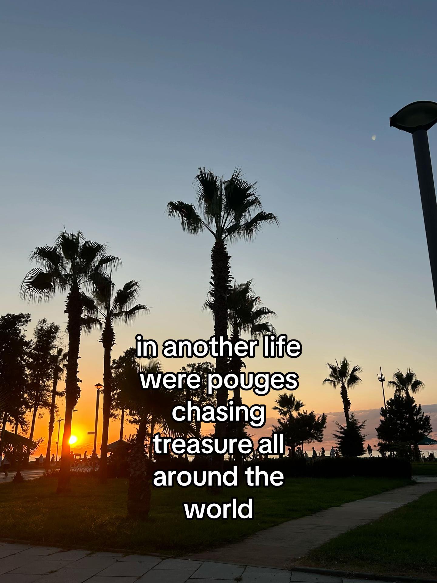 @𝘕𝘪𝘬𝘬𝘪