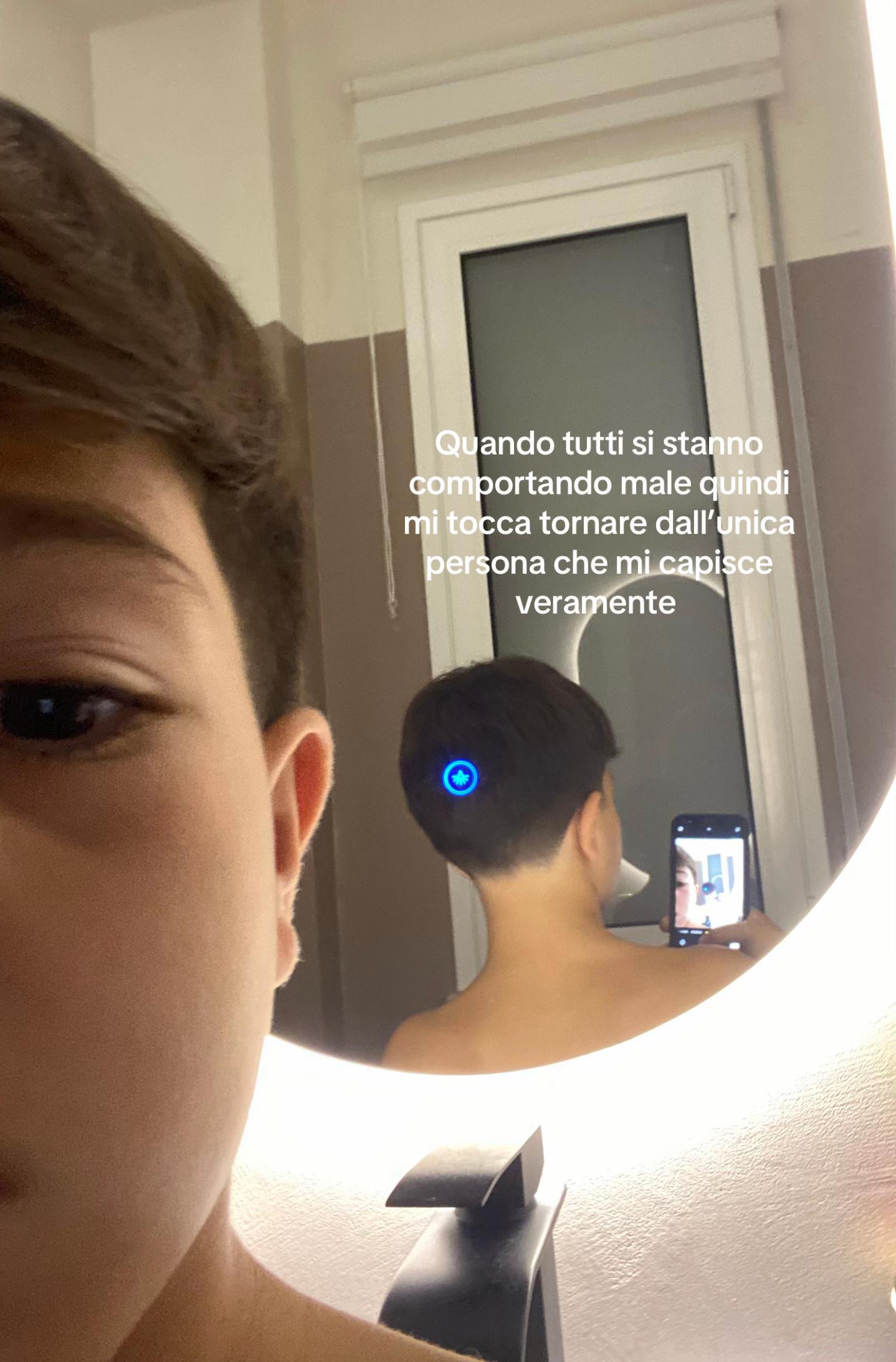 @🎭