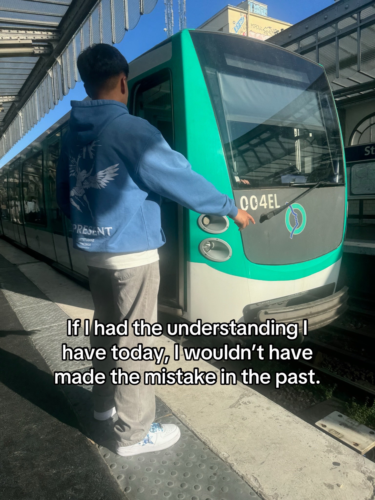 @AV