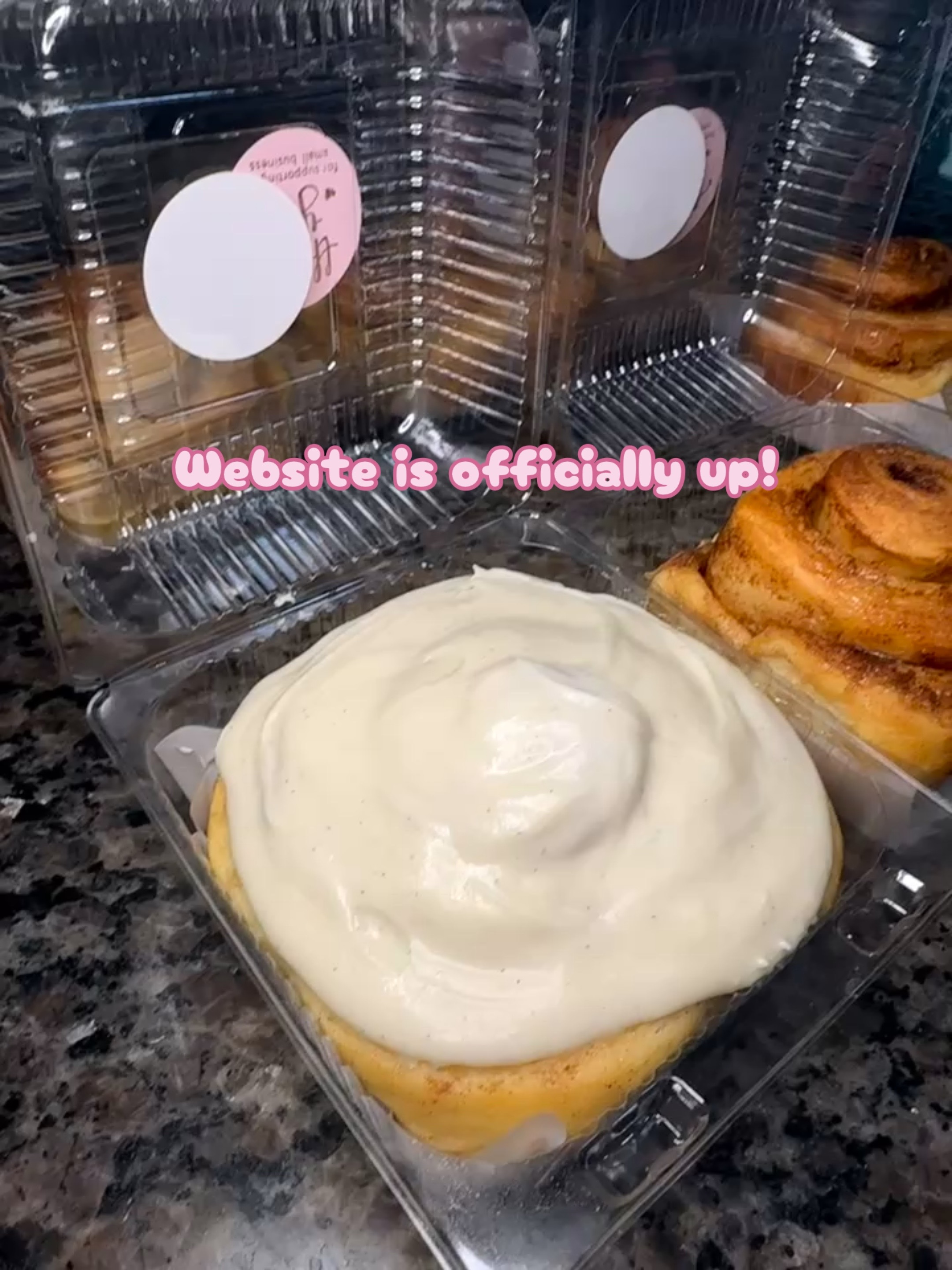 @Vanilla Moon Bakery 🧁