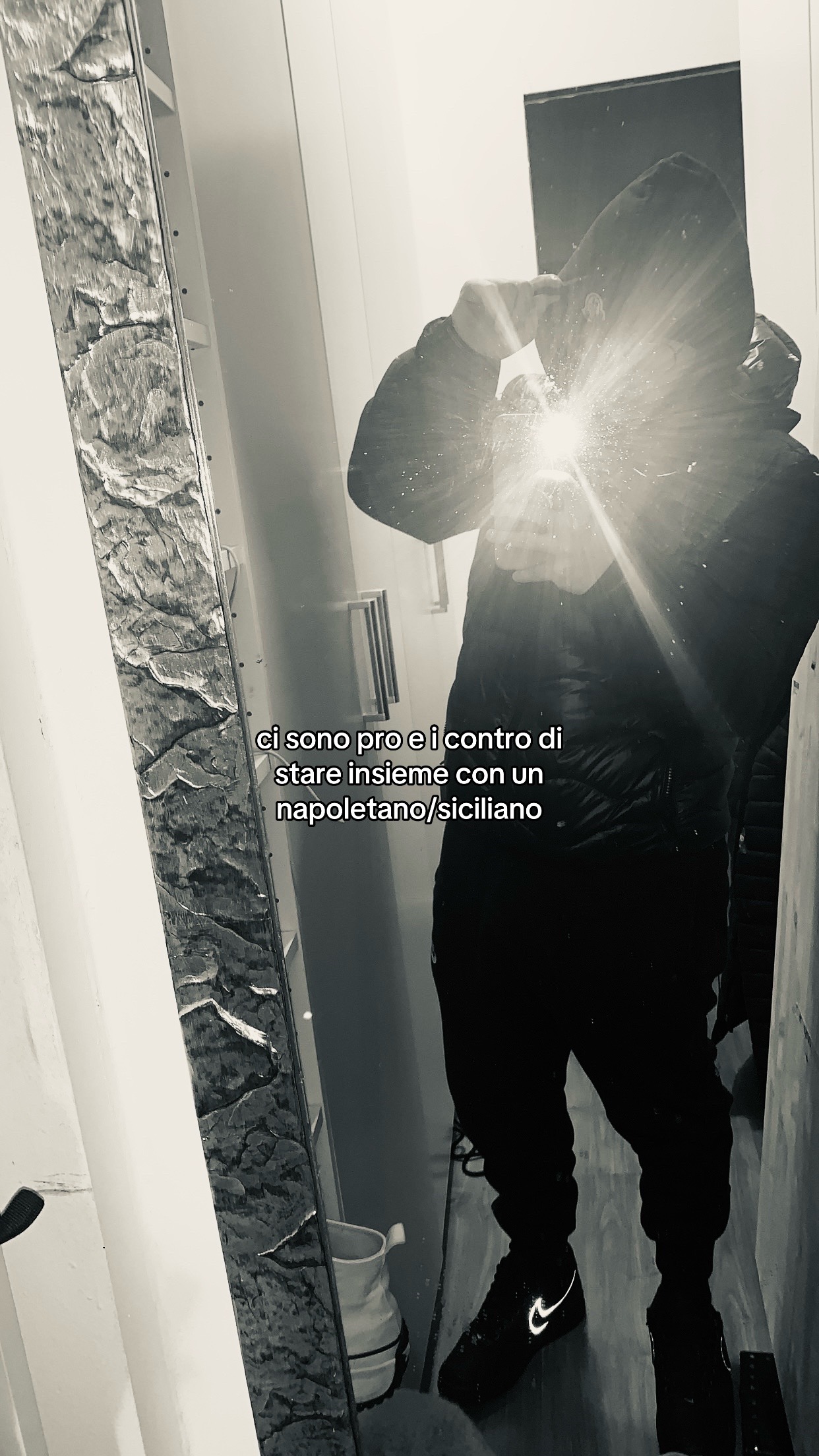 @18𖣂