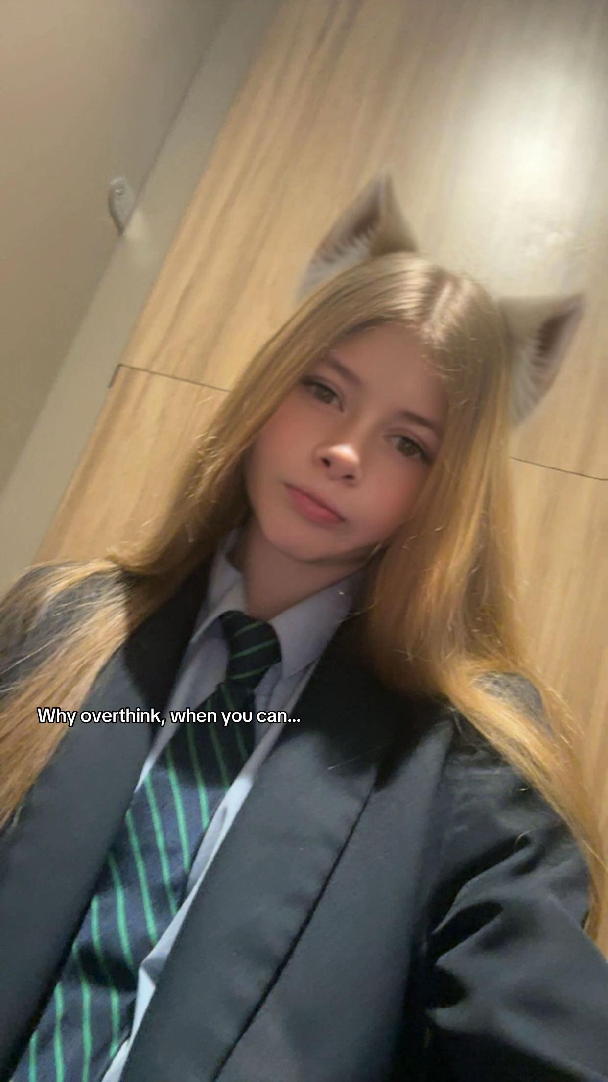 @Chloe