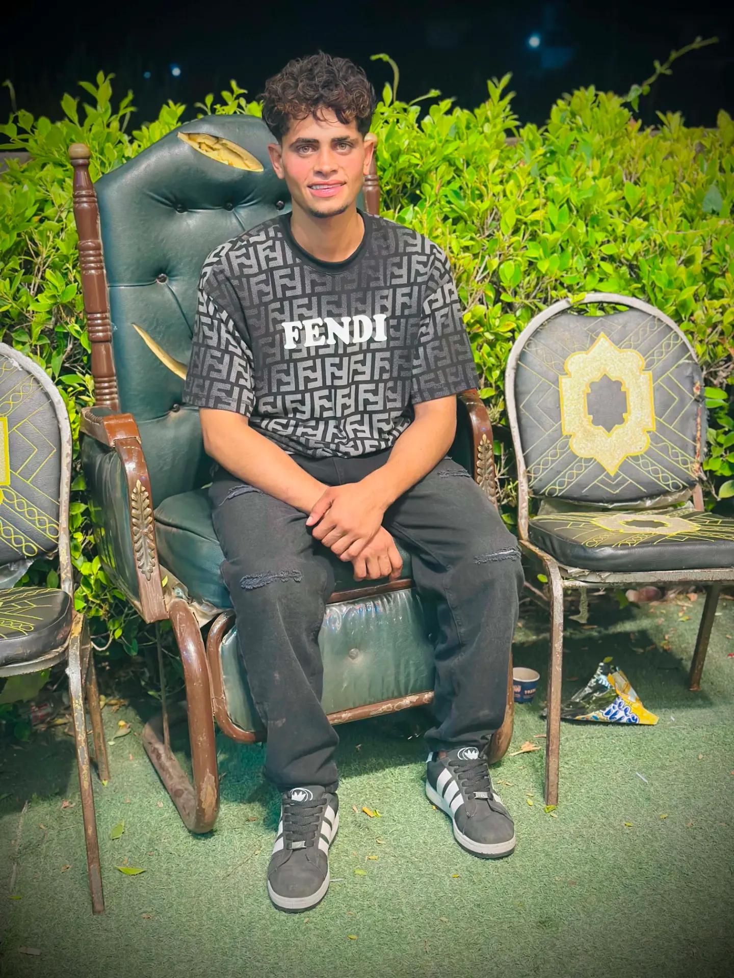 @𝕬𝖍𝖒𝖊𝖉 𝕰𝖒𝖆𝖉
