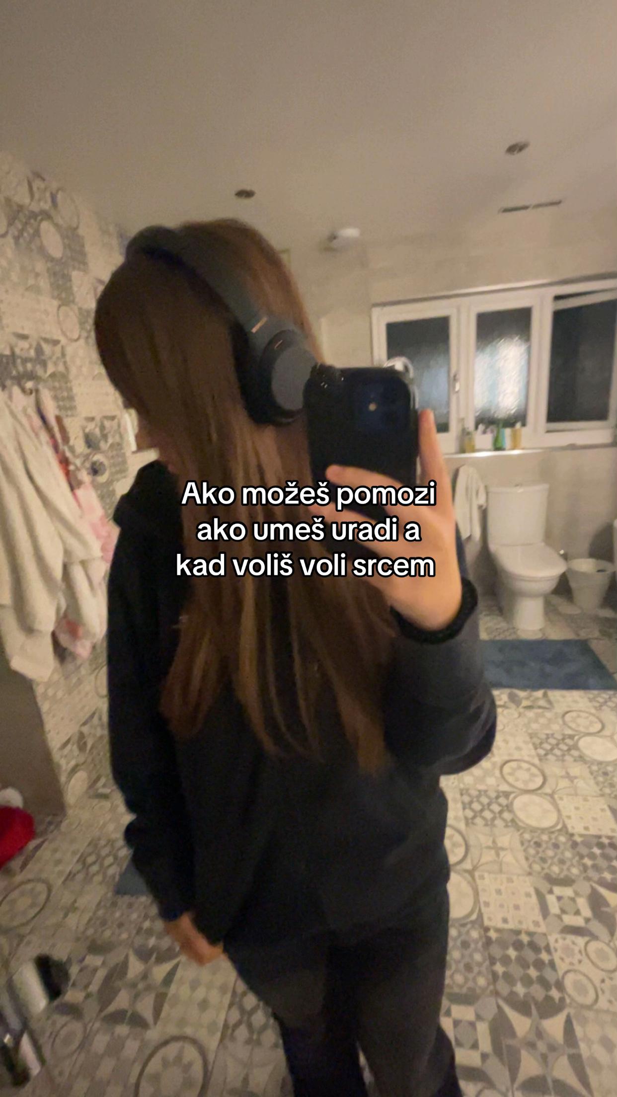 @ARI」 🇧🇦
