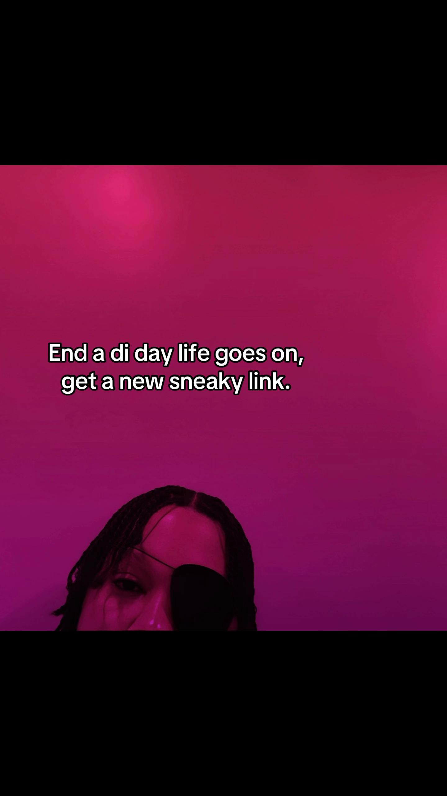 @𓁿