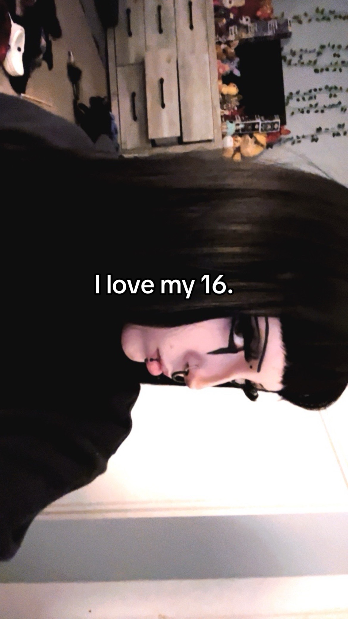 @Zoey 🖤