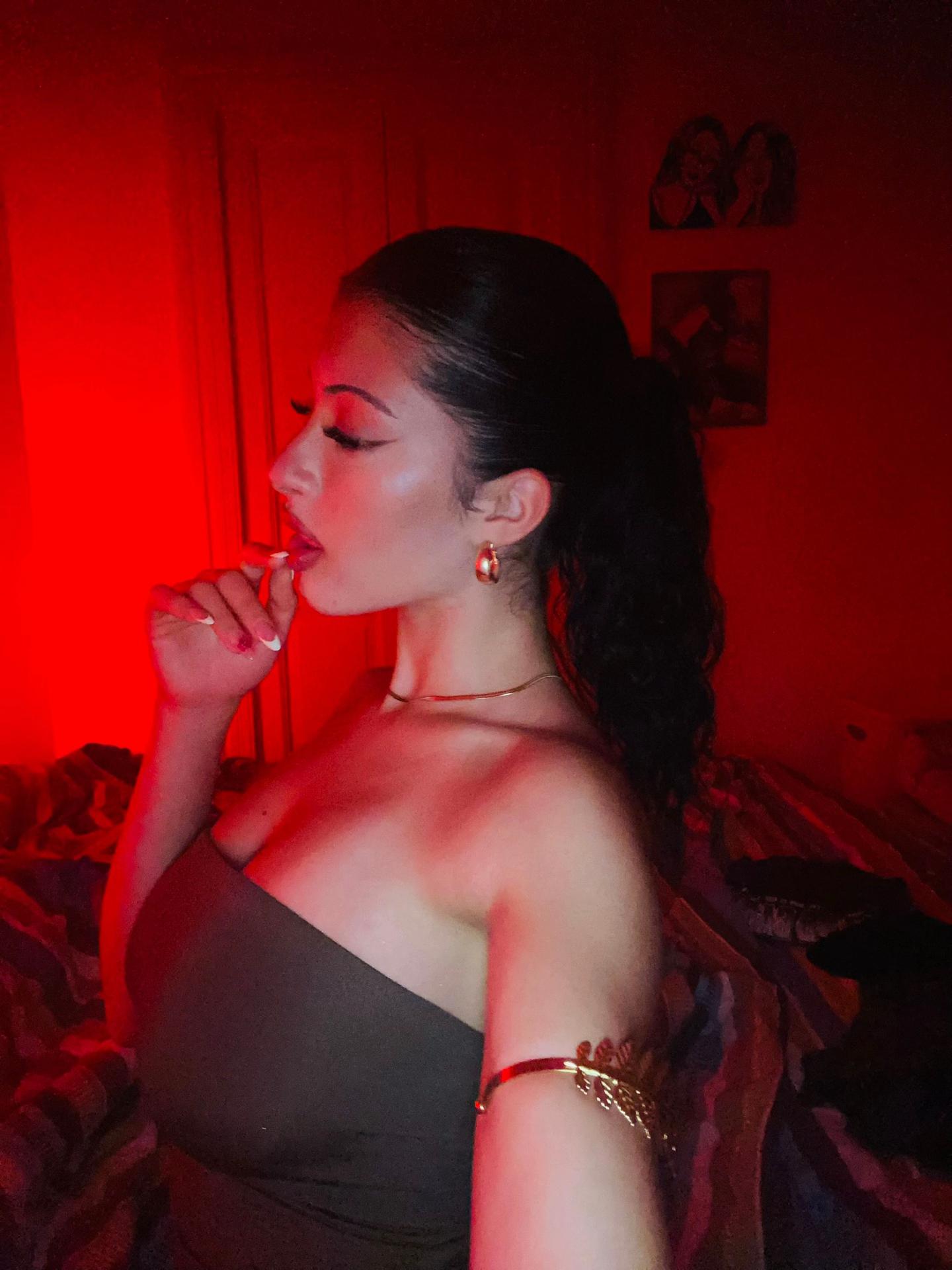 @dada⋆: ⋆˚꩜。⋆