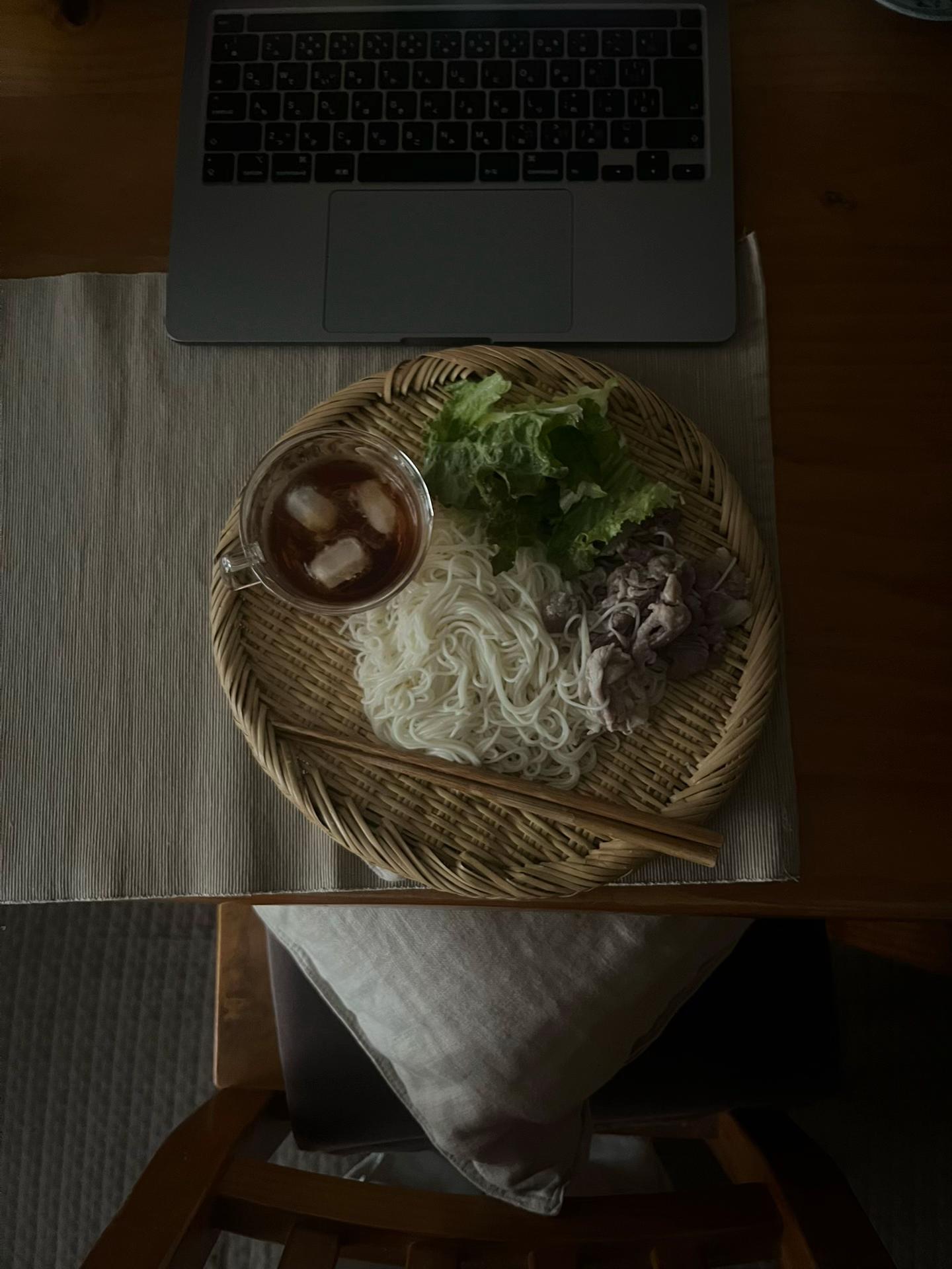 @おつき