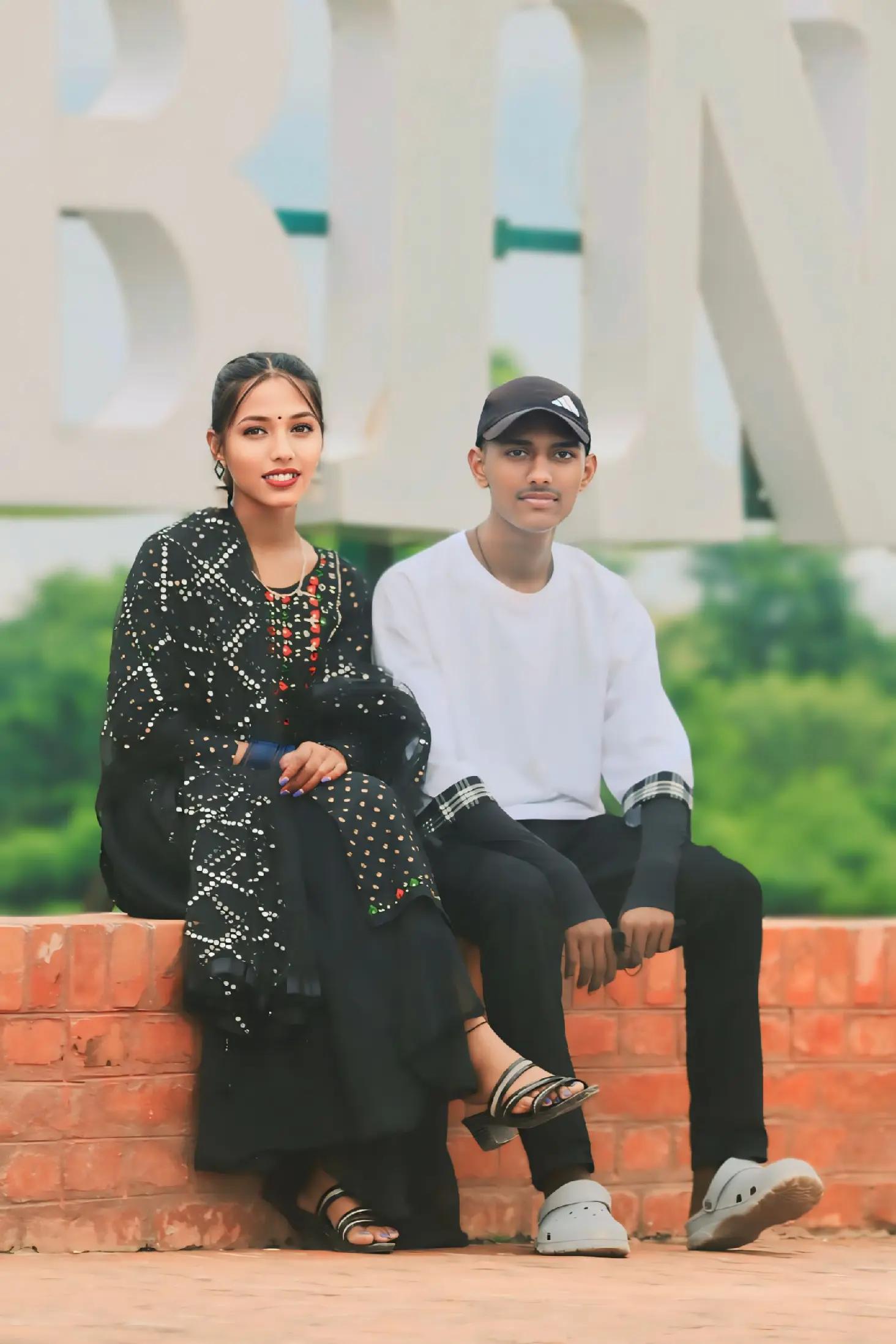@𝓐𝓷𝓲𝓼𝓱𝓪_𝓚𝓮𝔀𝓪𝓽🕊