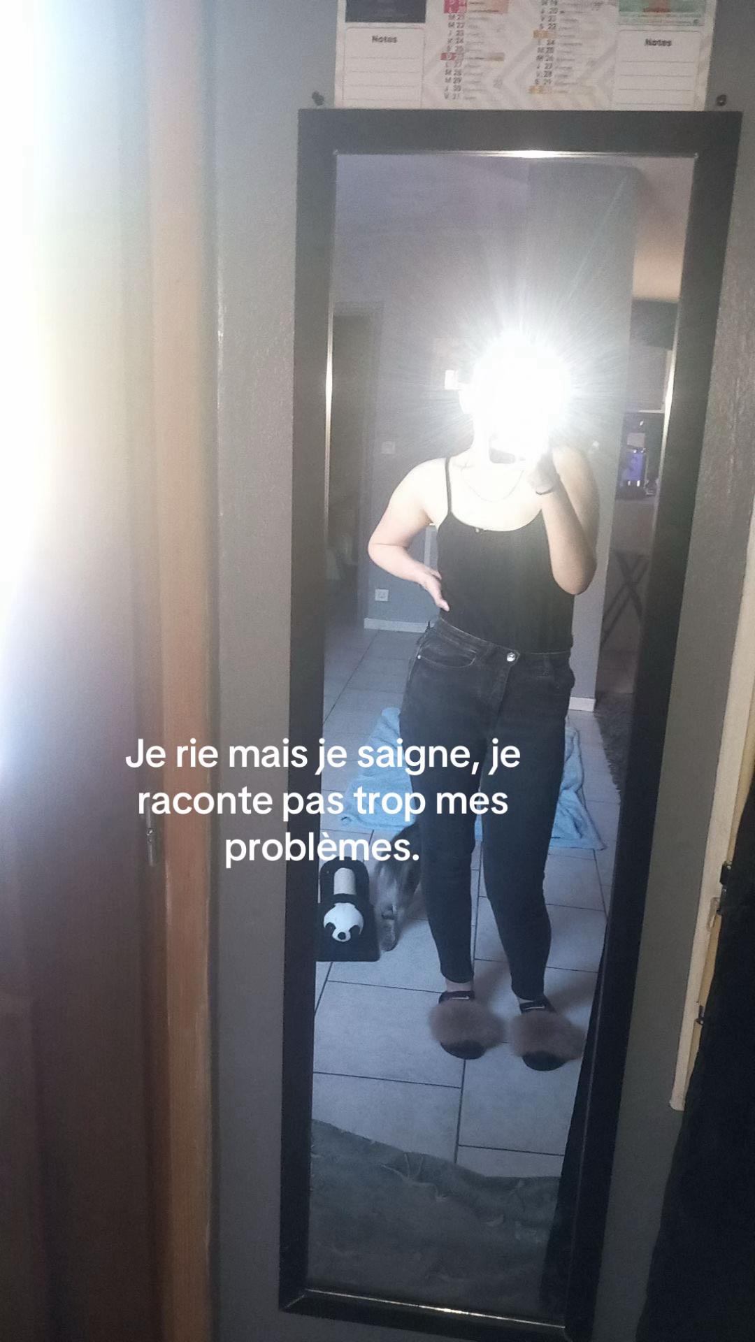 @Mad'moiselle_laura