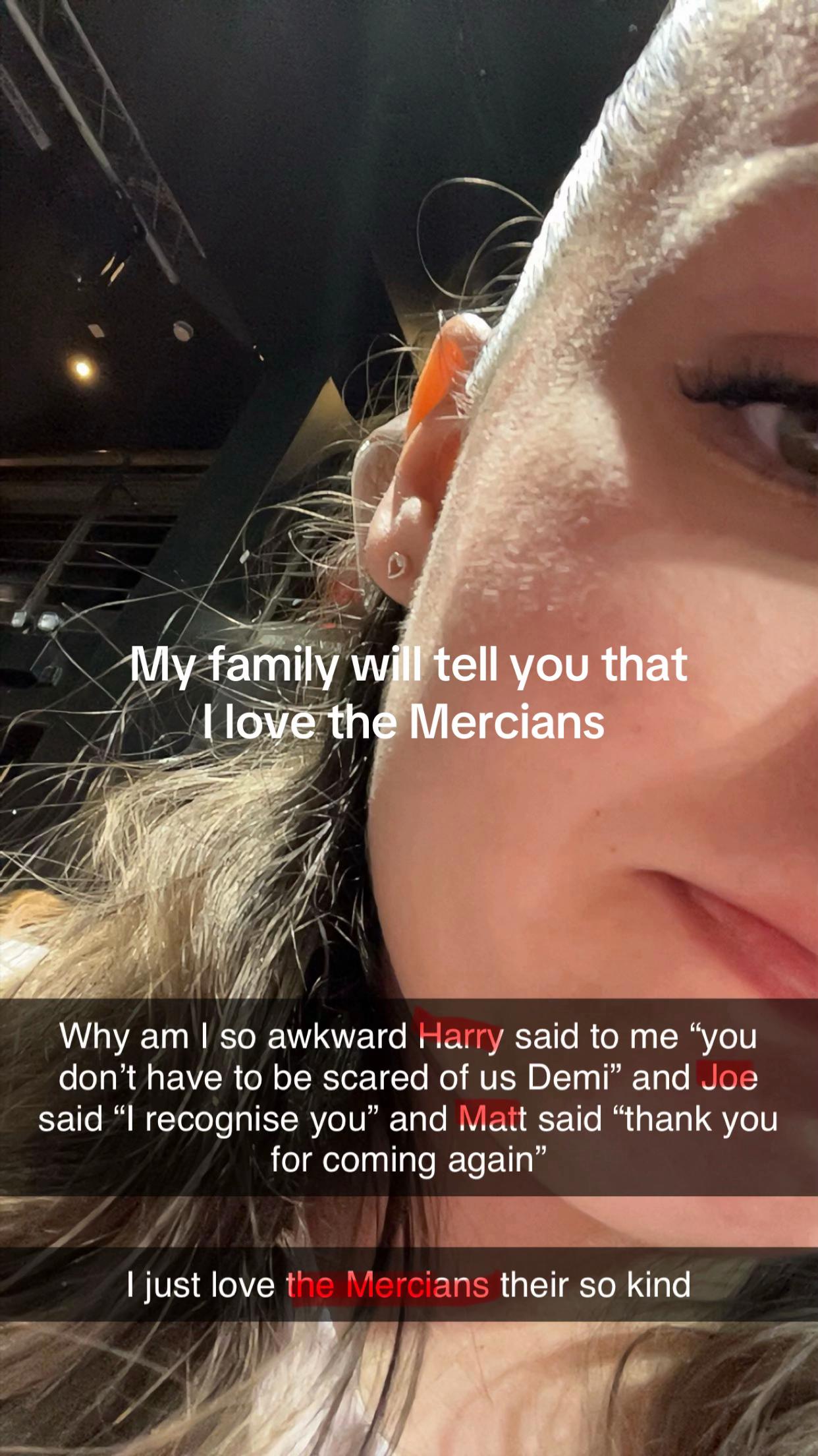 @Demi 💋🪩♾️™️