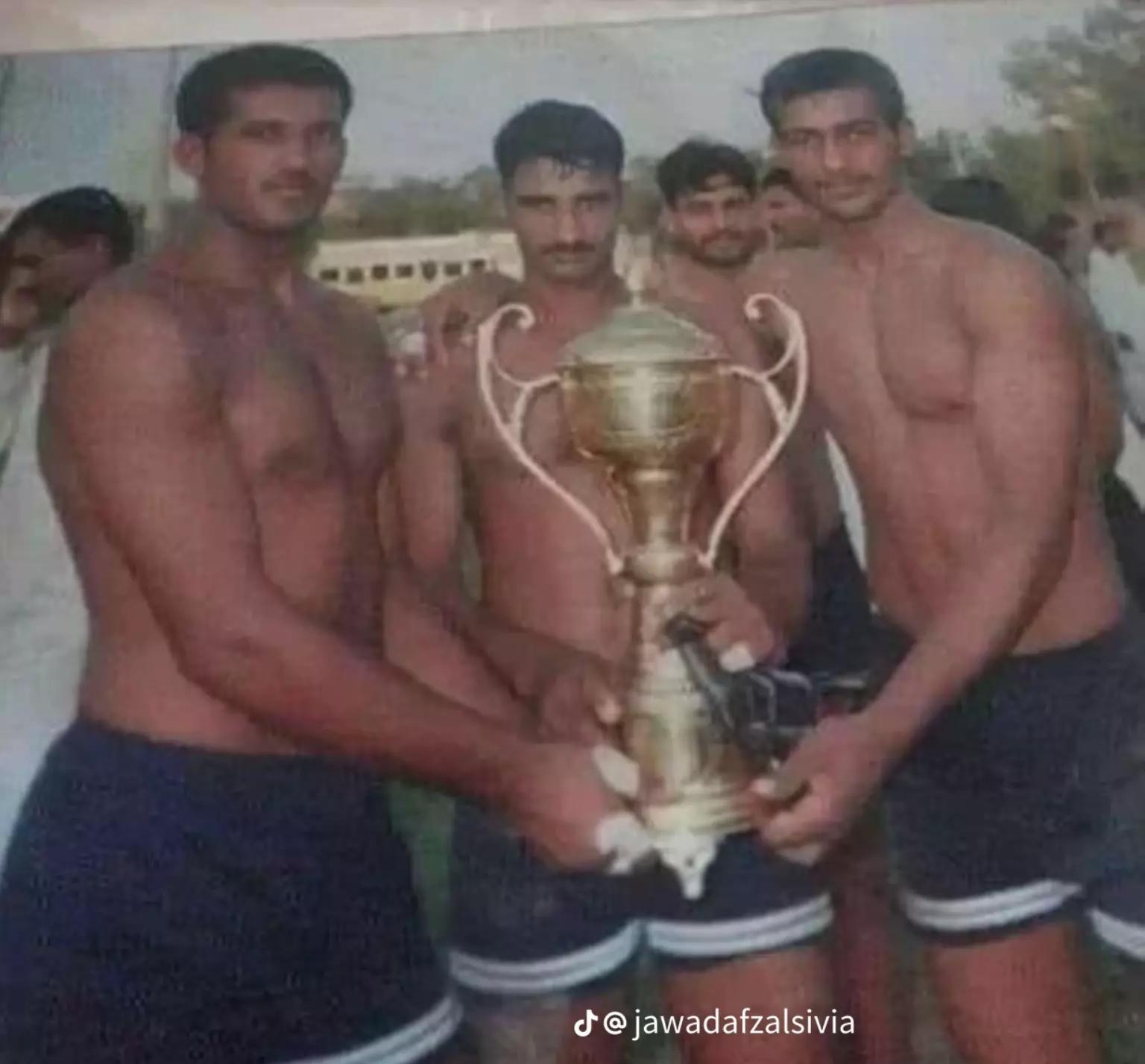 @khidra Mangni ala
