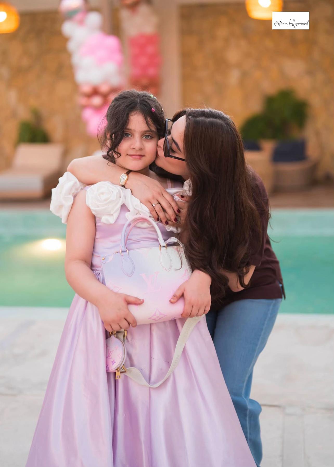 @divalollywood