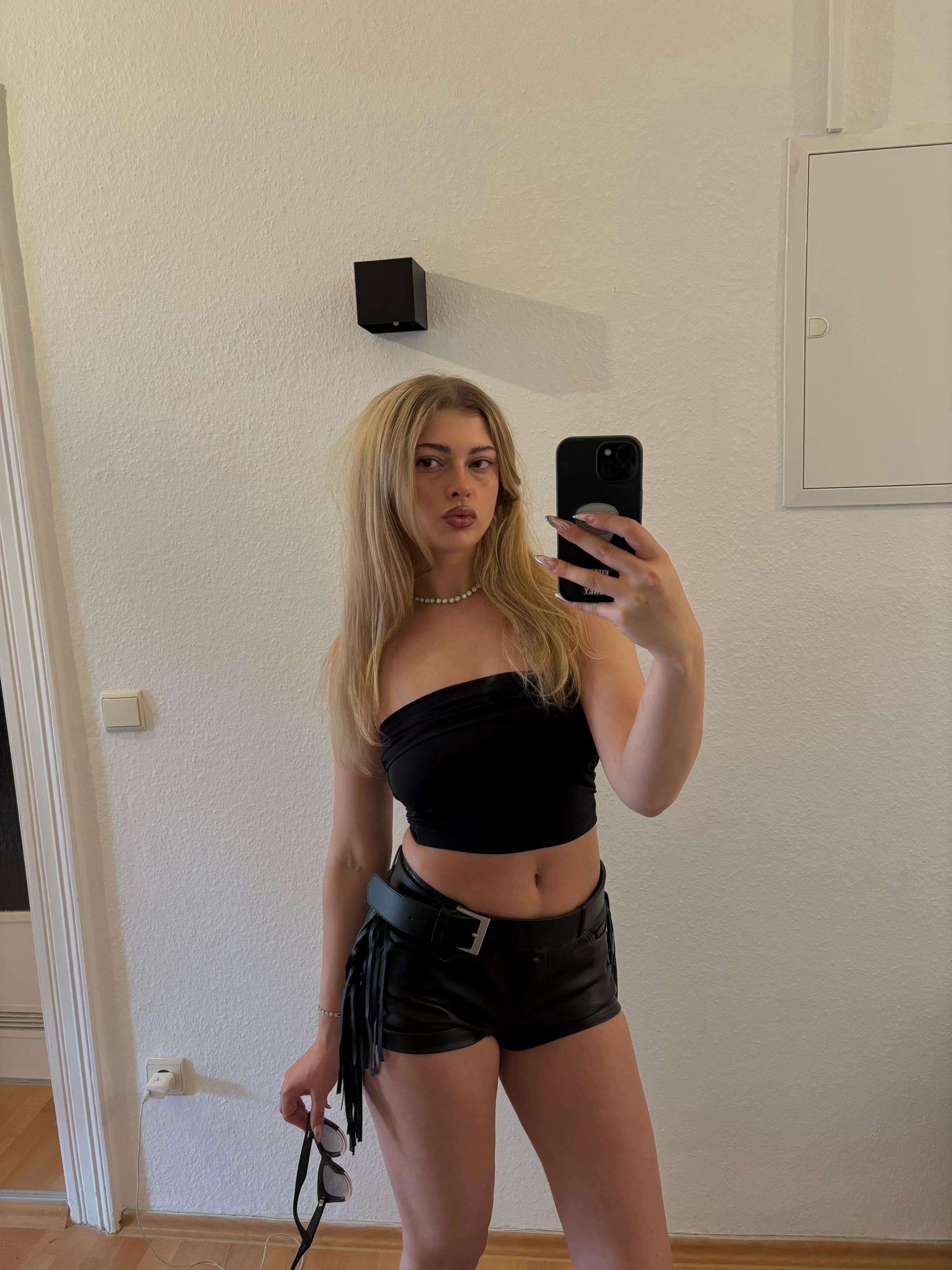 @johanna.symone