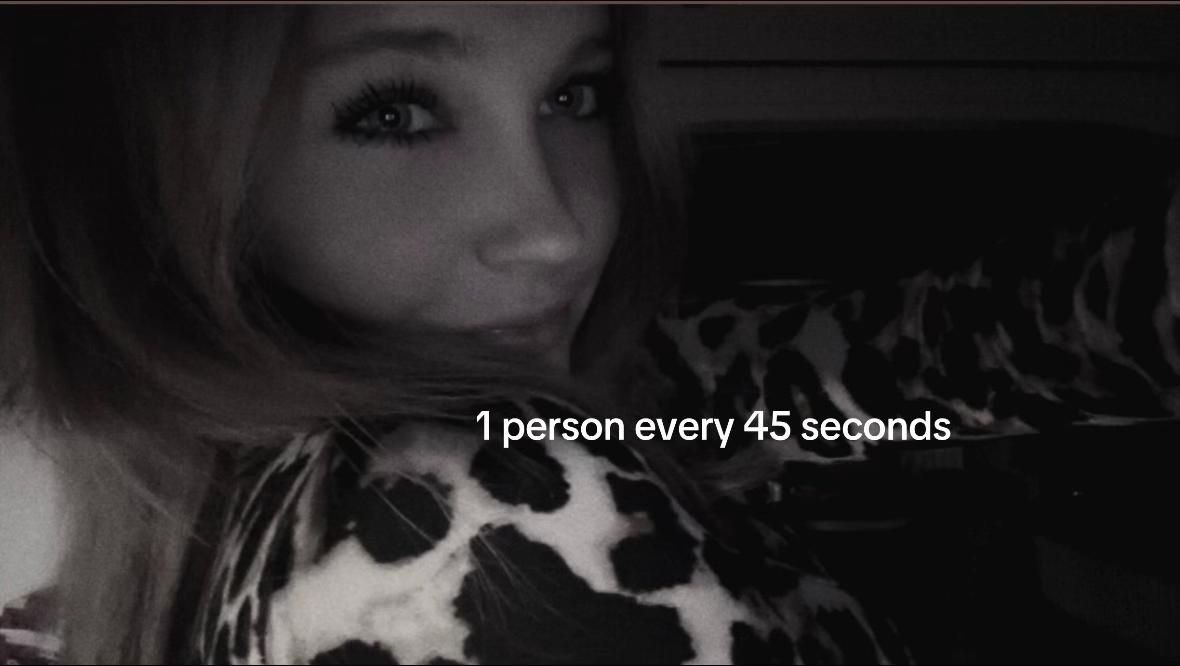 @ɴ ᴀ ᴏ ᴍ ɪ 🌸