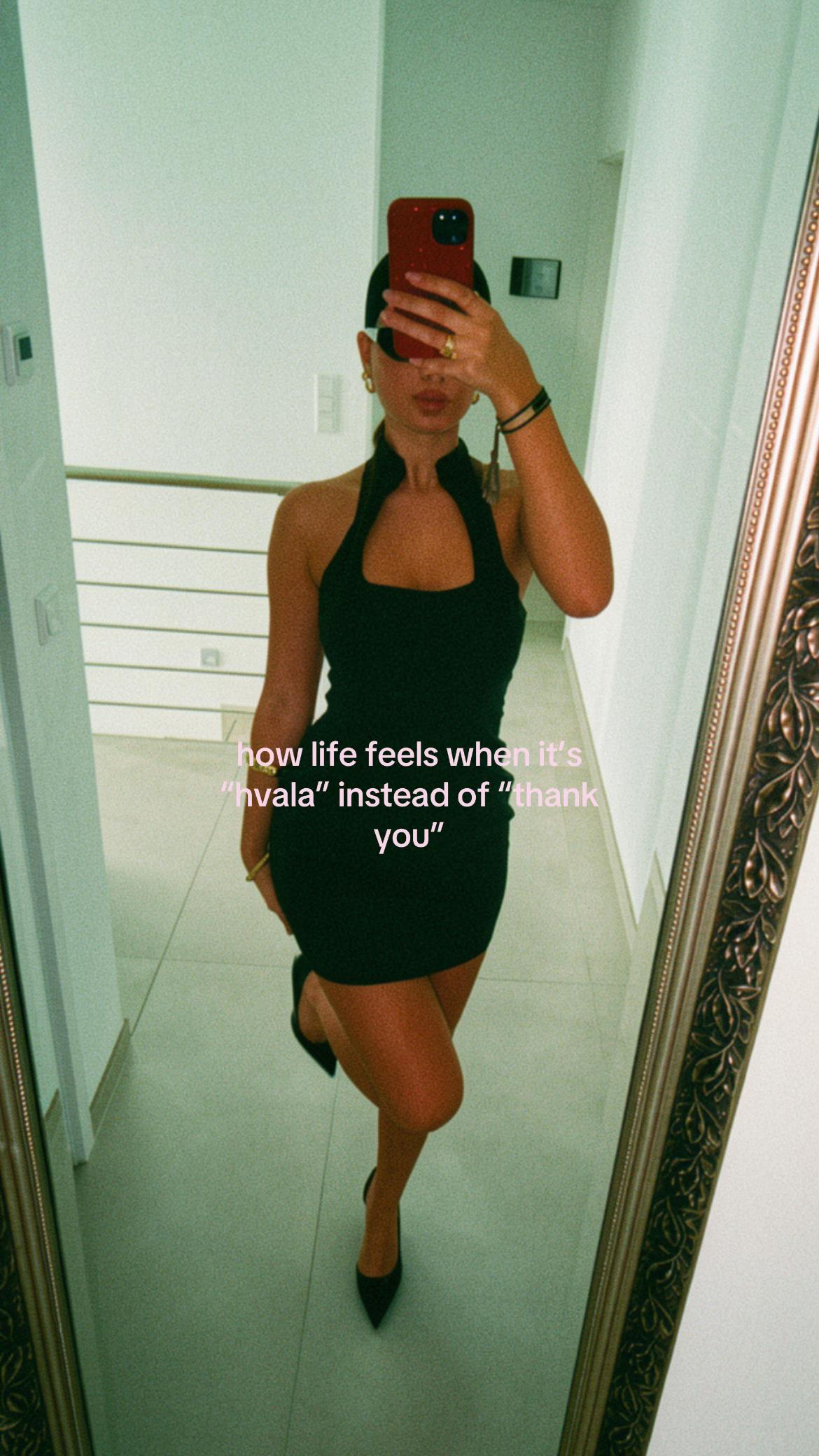 @𝒜𓃮