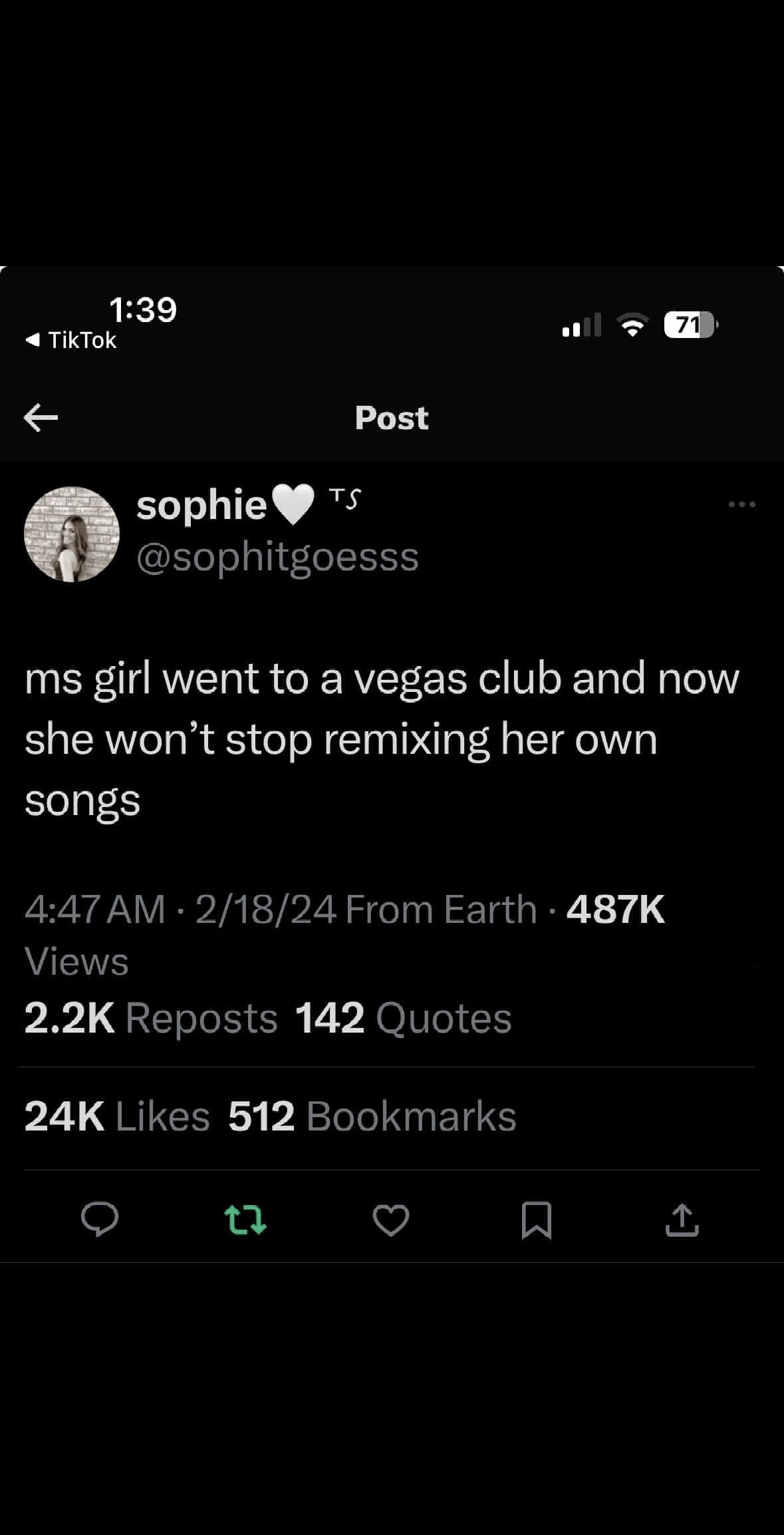 @HOLLI