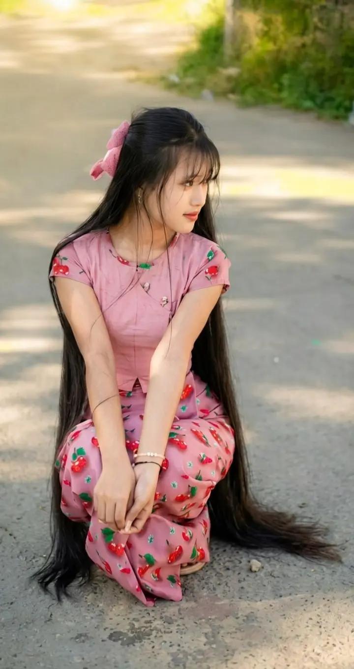 @အောင်လွင်ဦး