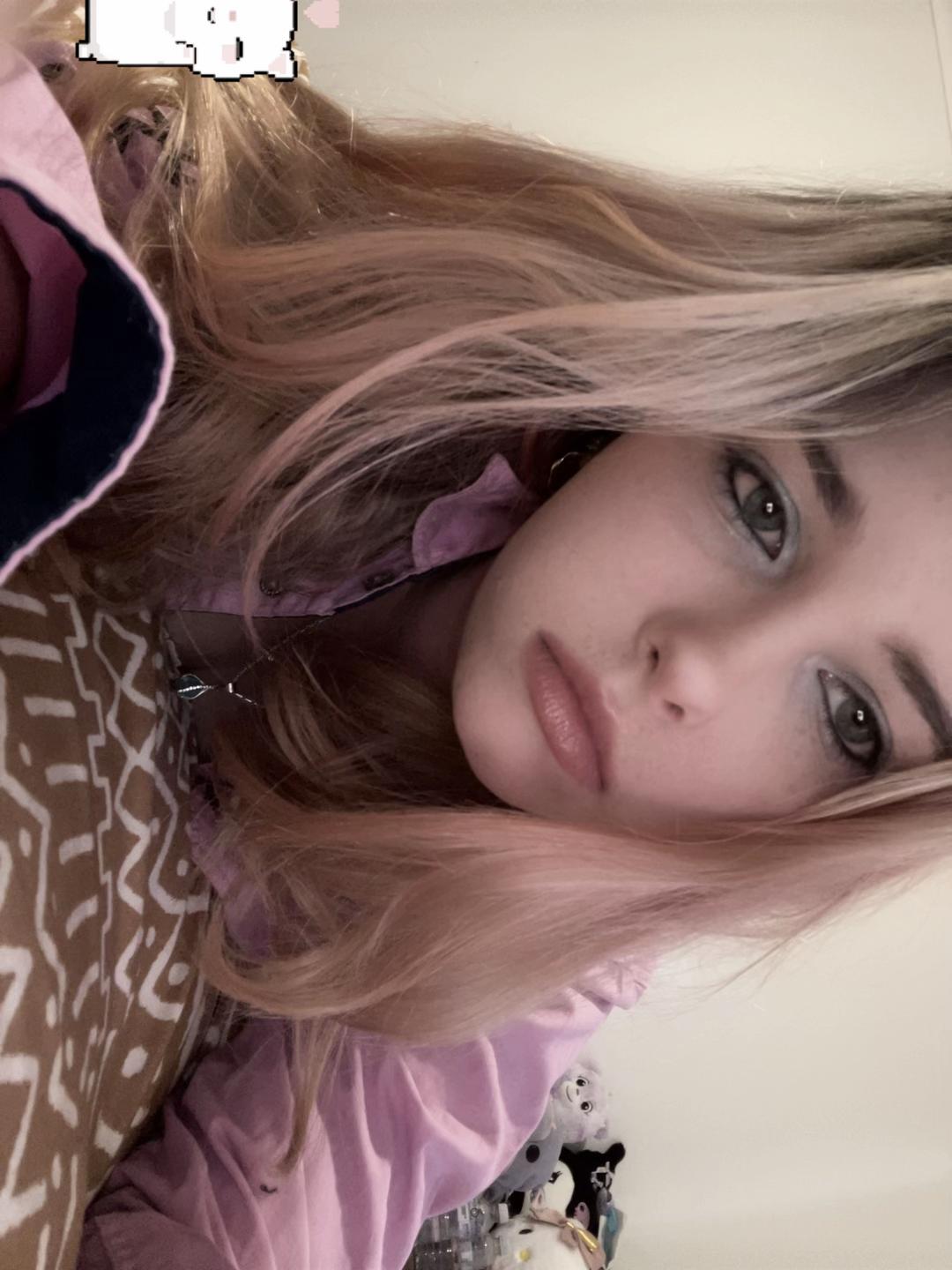 @️