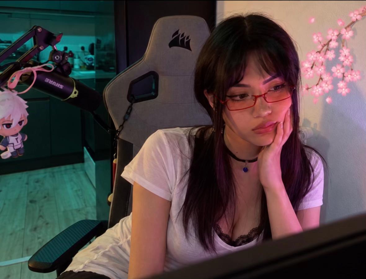 @carrmint メ
