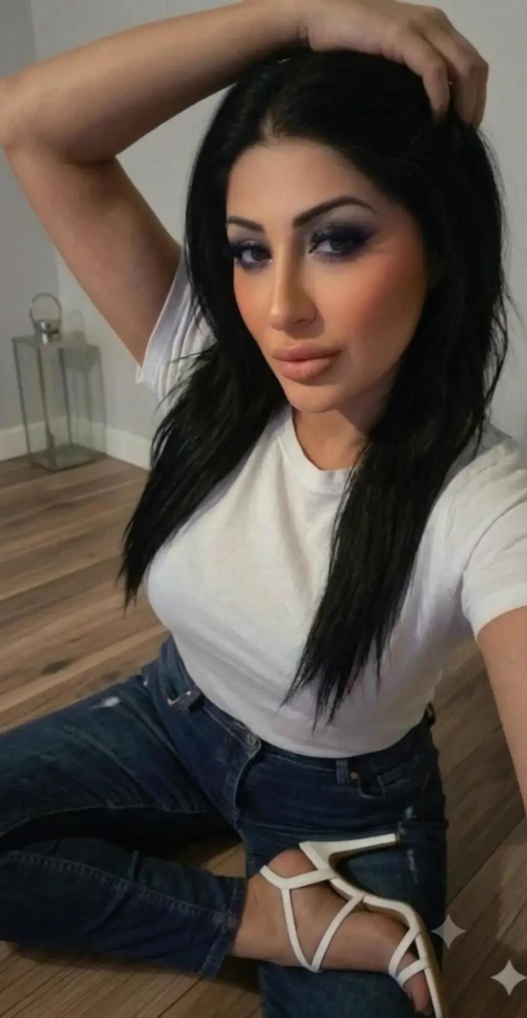 @Daniela Aurora