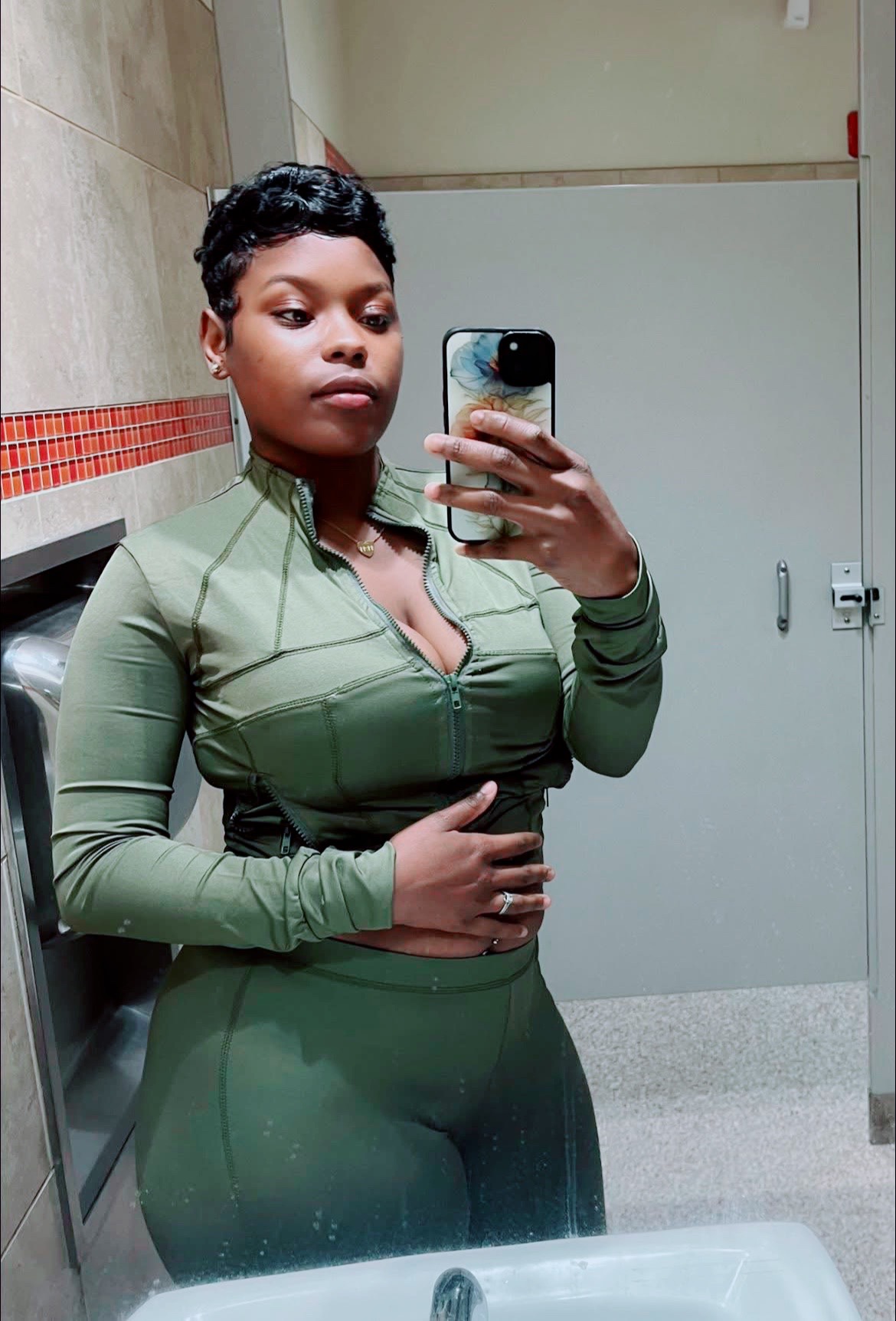 @hotchie_305