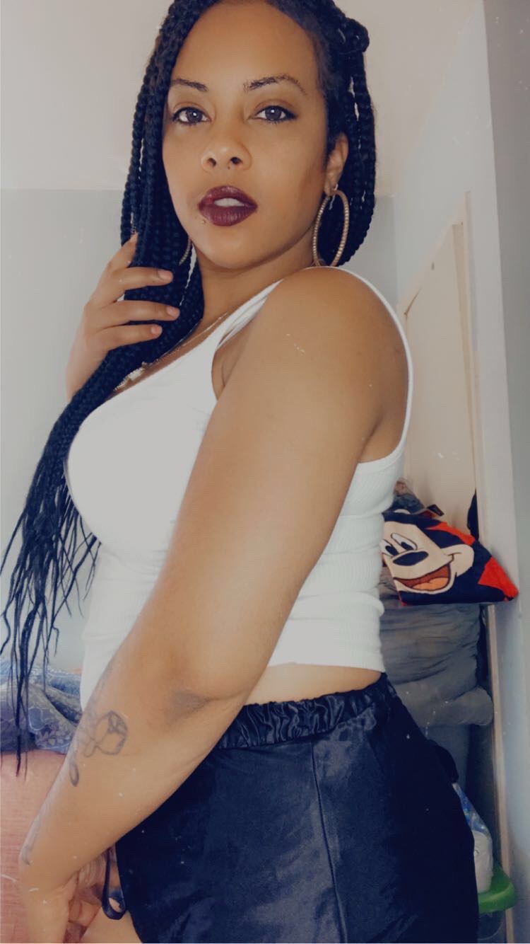 @Halo🥀💋