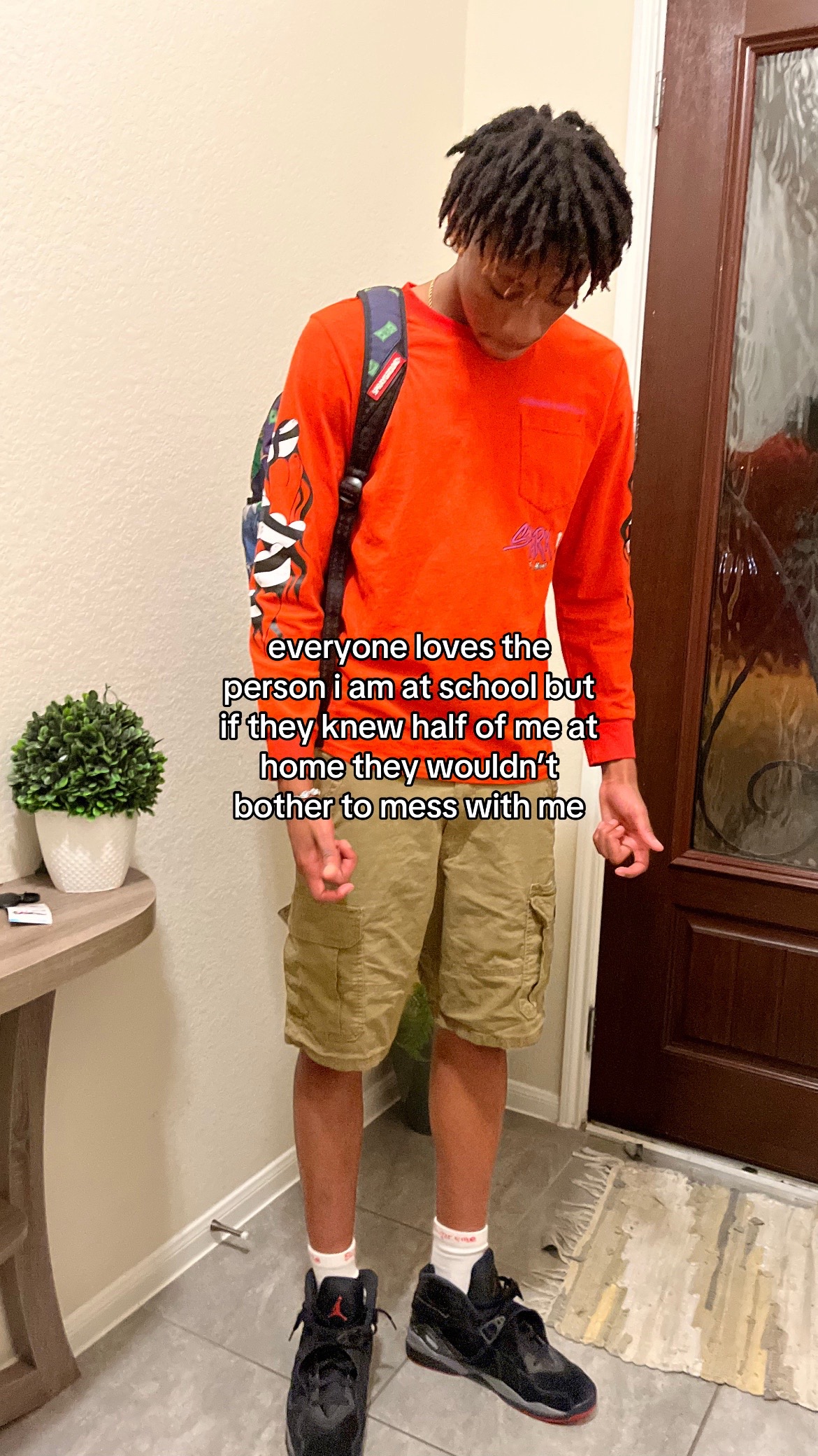 @⃟