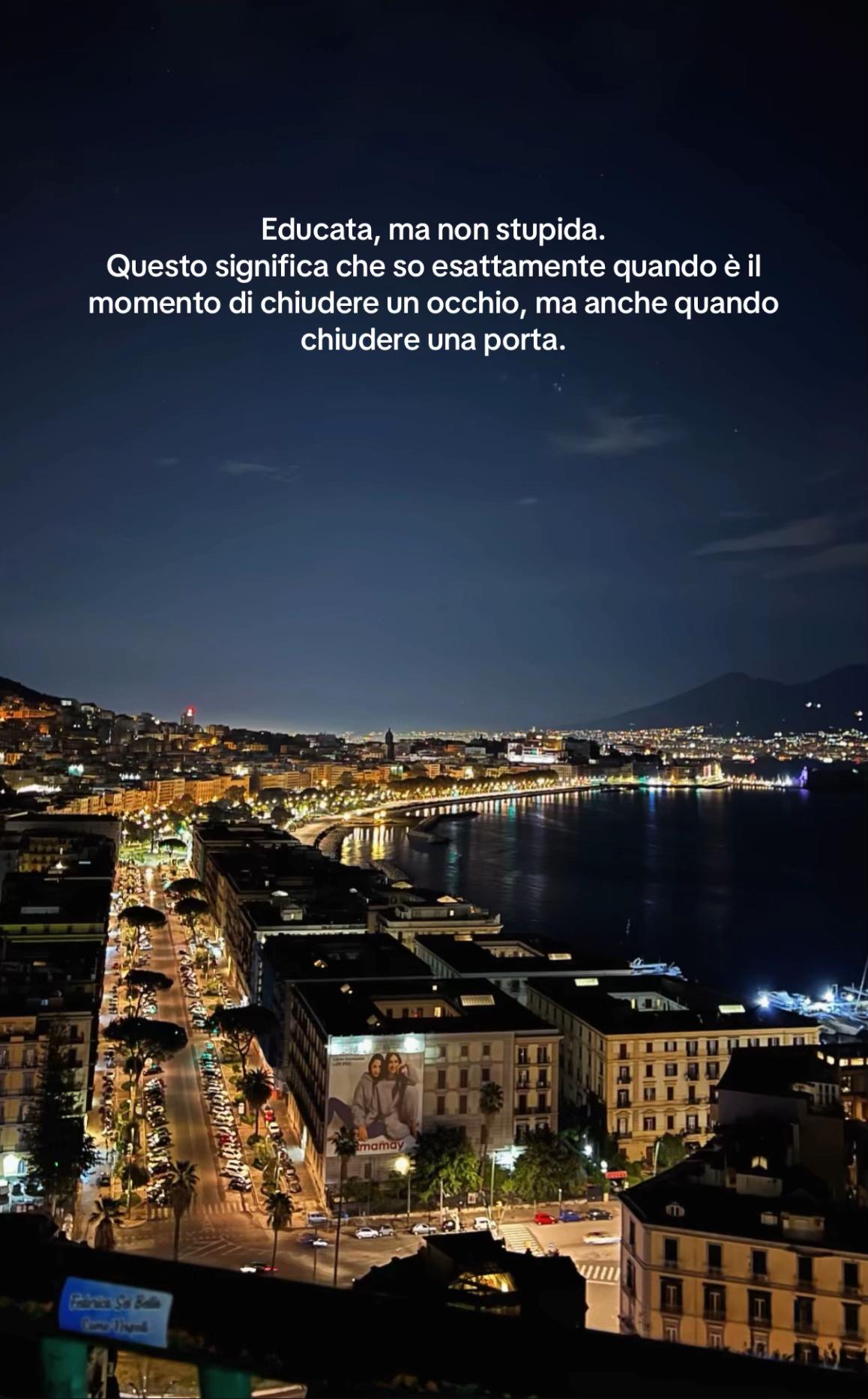 @𝑬