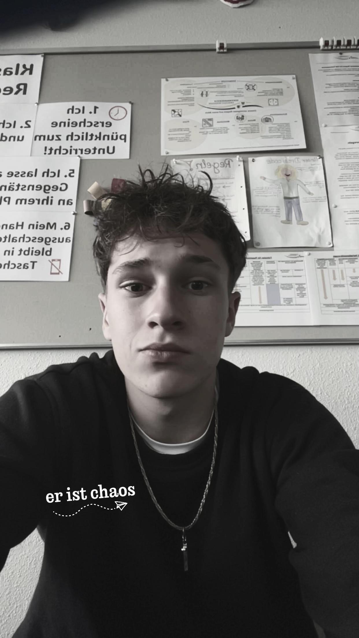 @𝐞𝐦𝐦𝐚