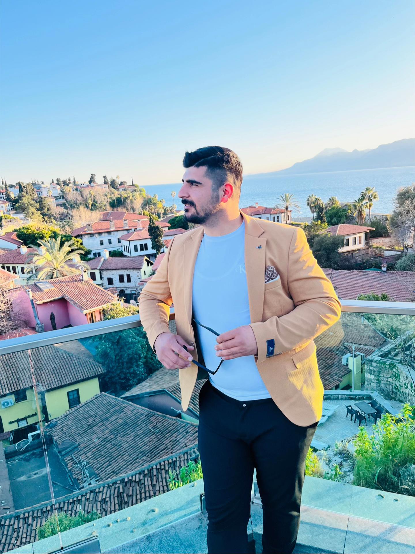 @Yunus Turan