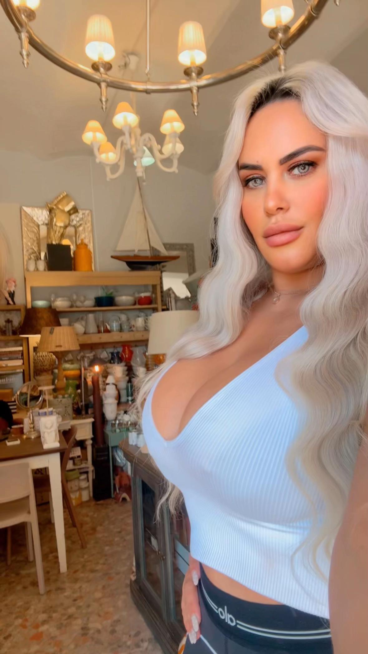 @Afrodite369