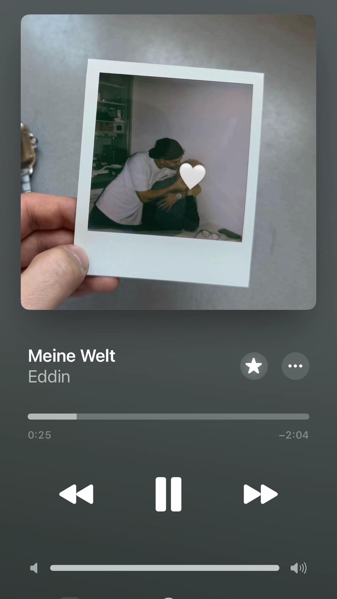 @DailyThrowback 🎧🤍