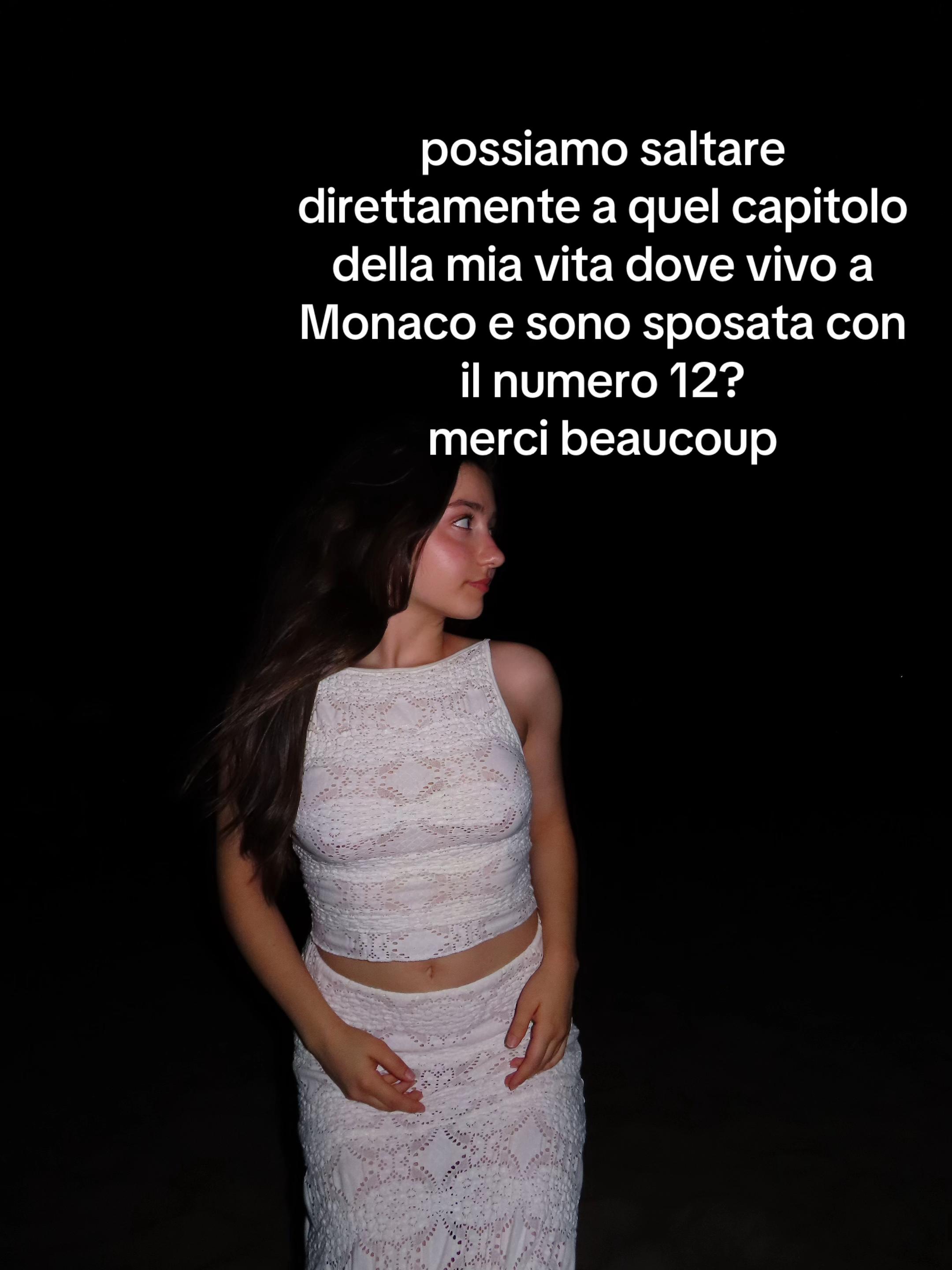 @rebeeee