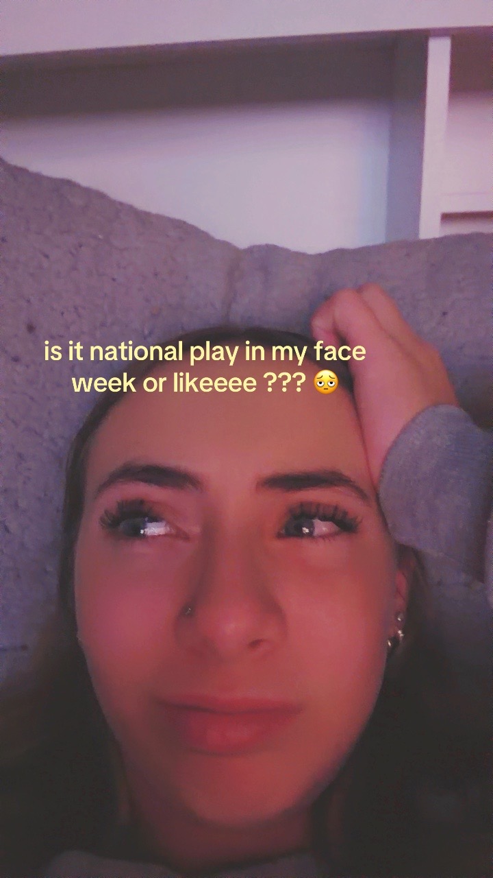 @???