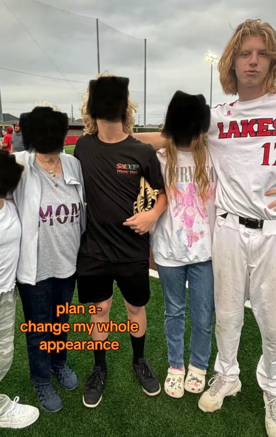 @T