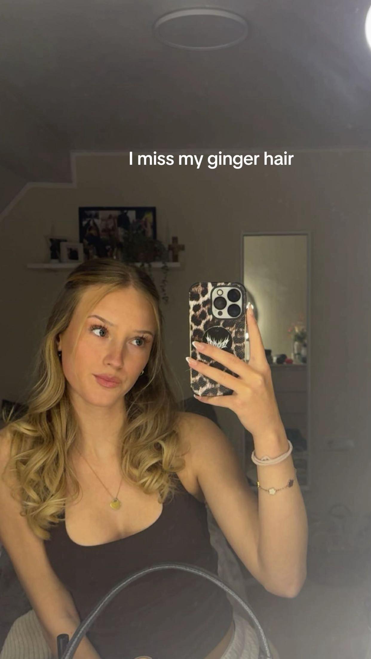 @𝐌𝐨𝐧𝐚