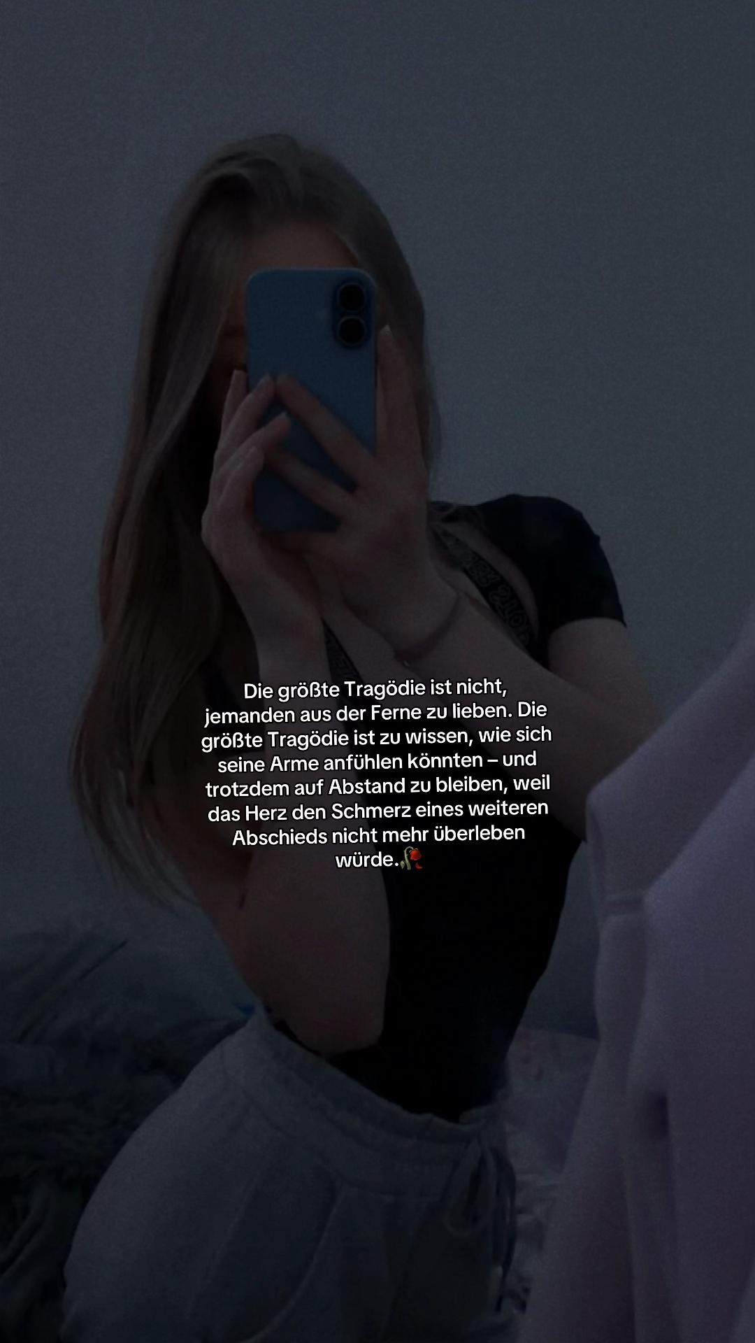 @🎭
