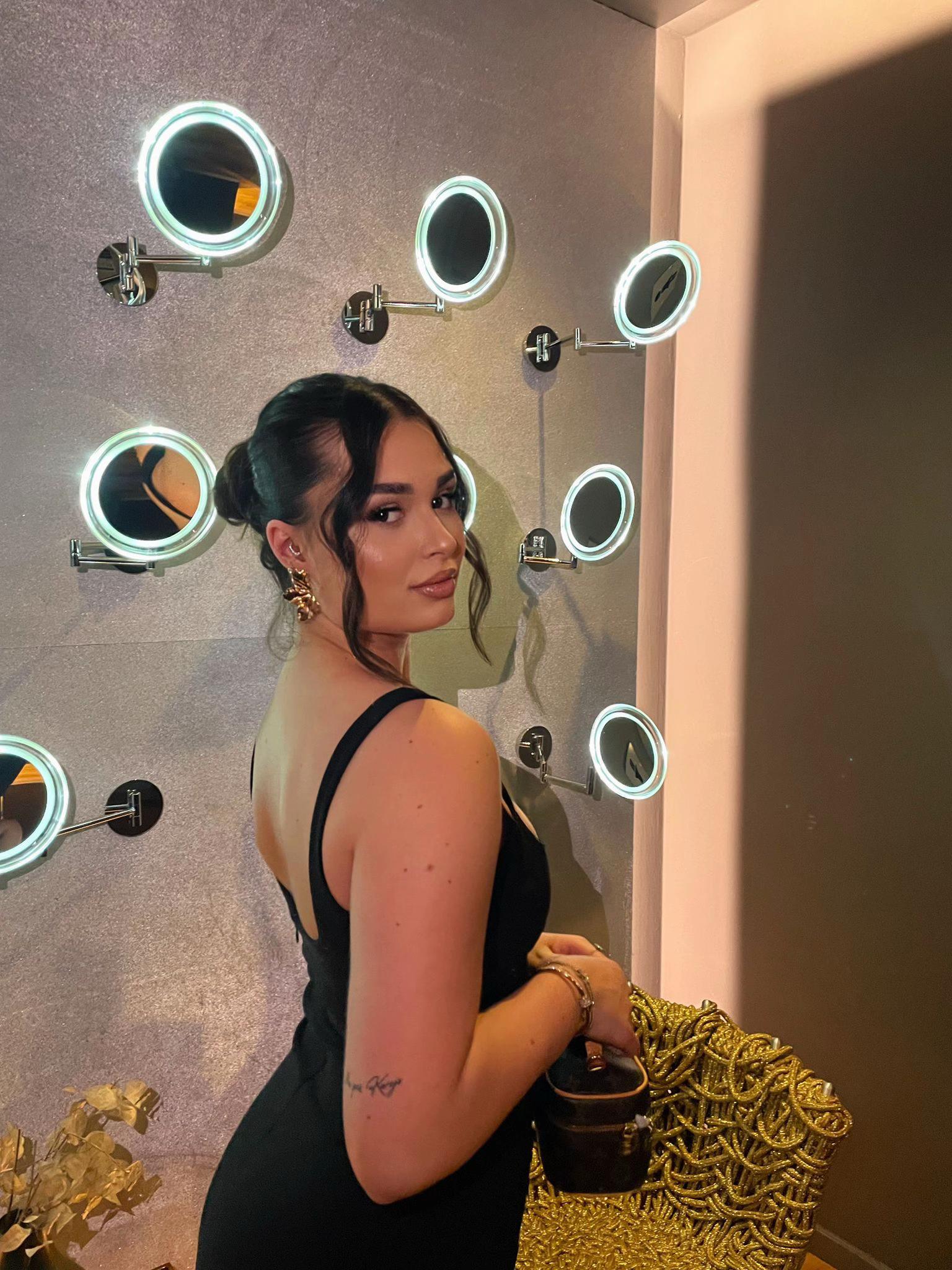 @Koko🇦🇱