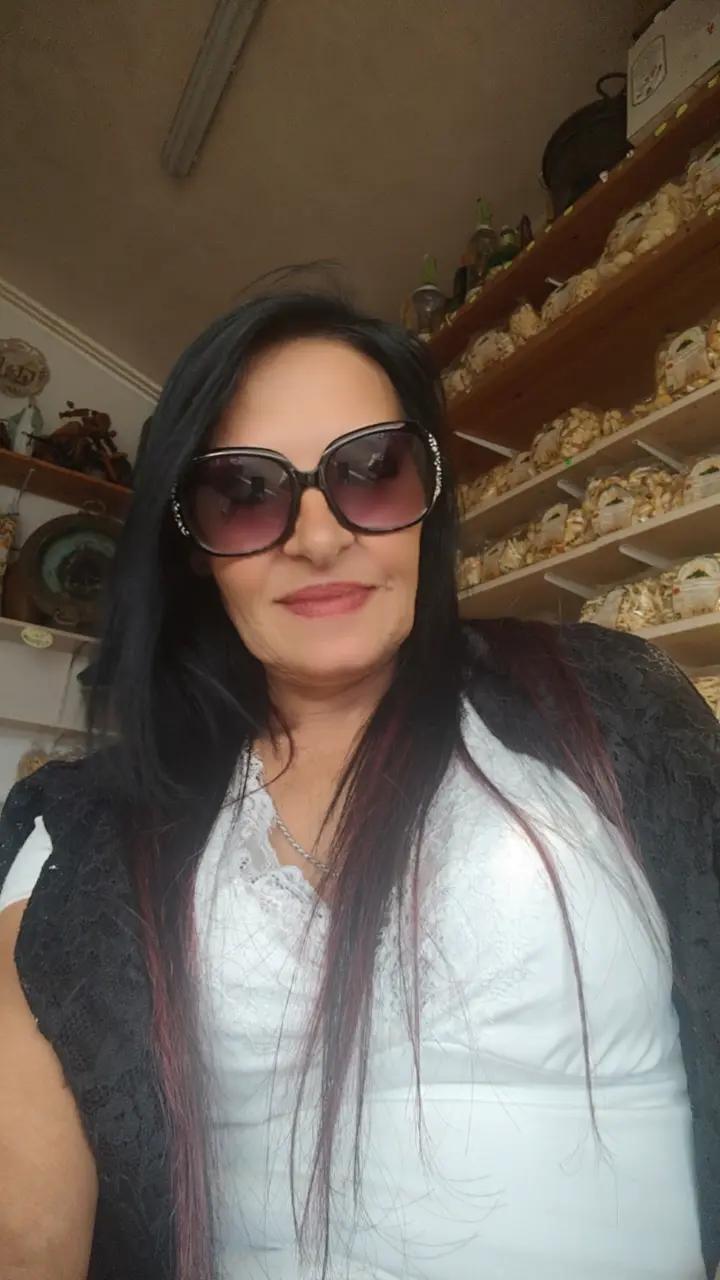 @Rosita