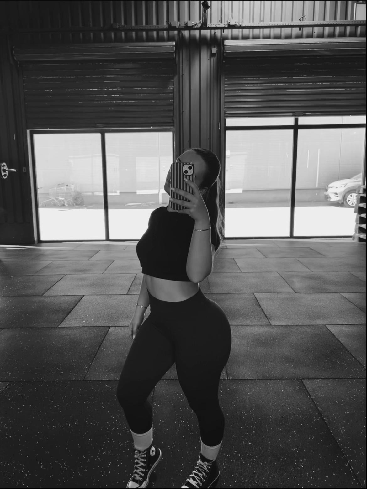 @daniela