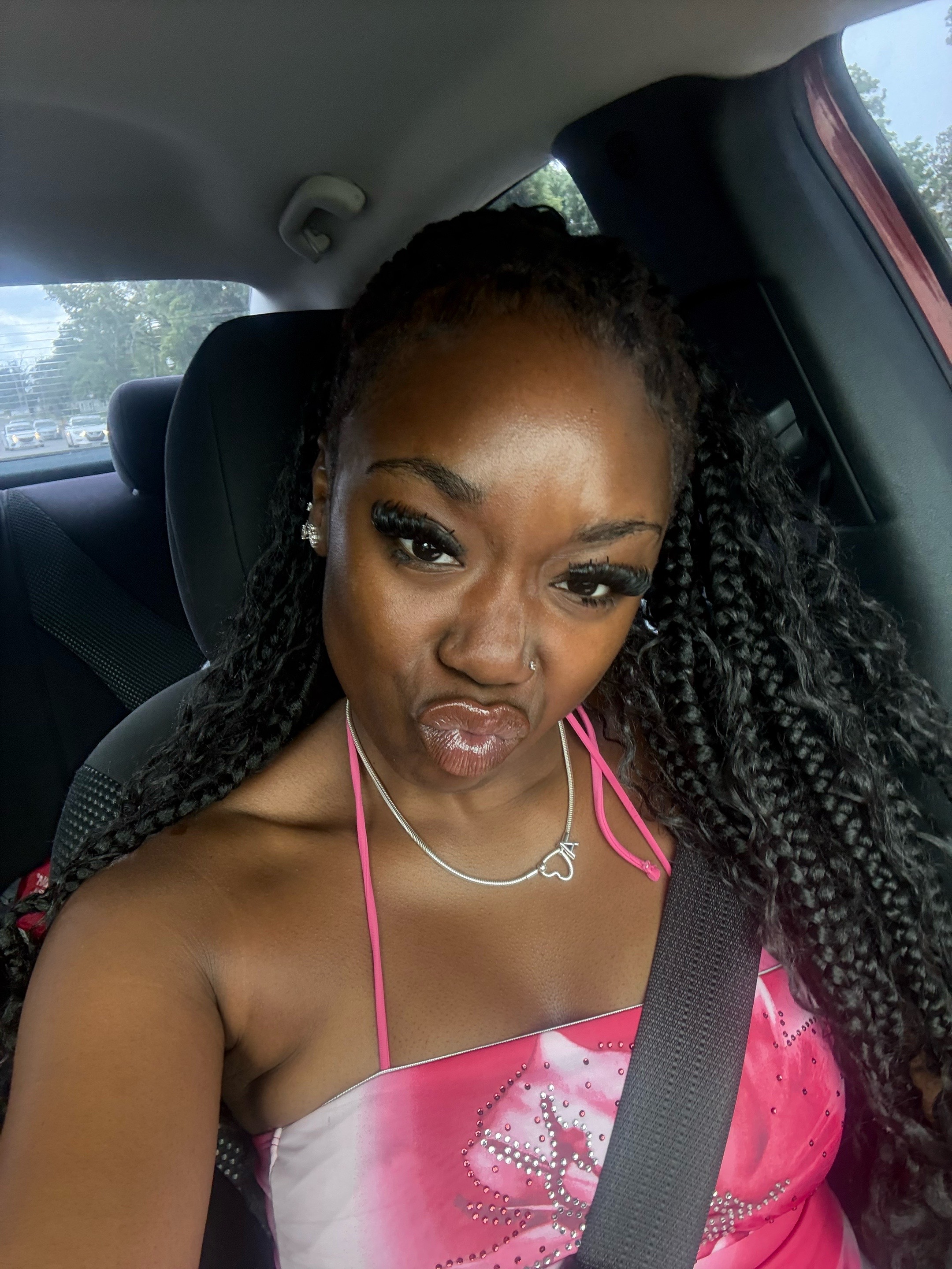 @badgyal
