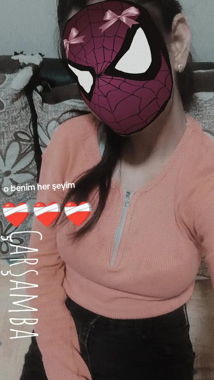 @kalp kıran kız 🖤🖤