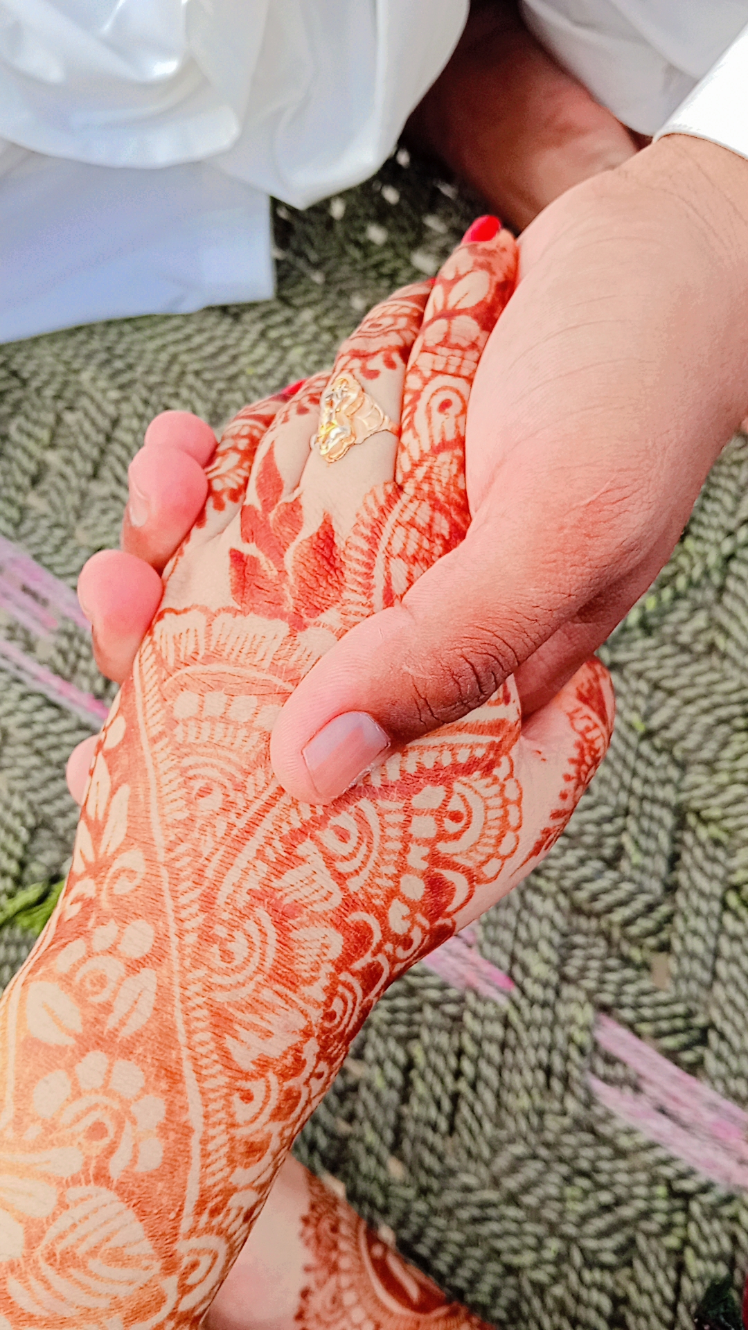 @/-\/\/\💐🌷💐