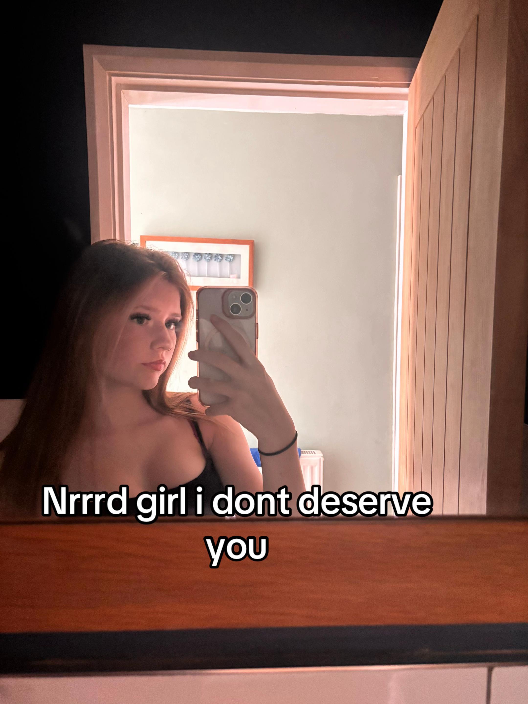 @Em 💋🤭🌺
