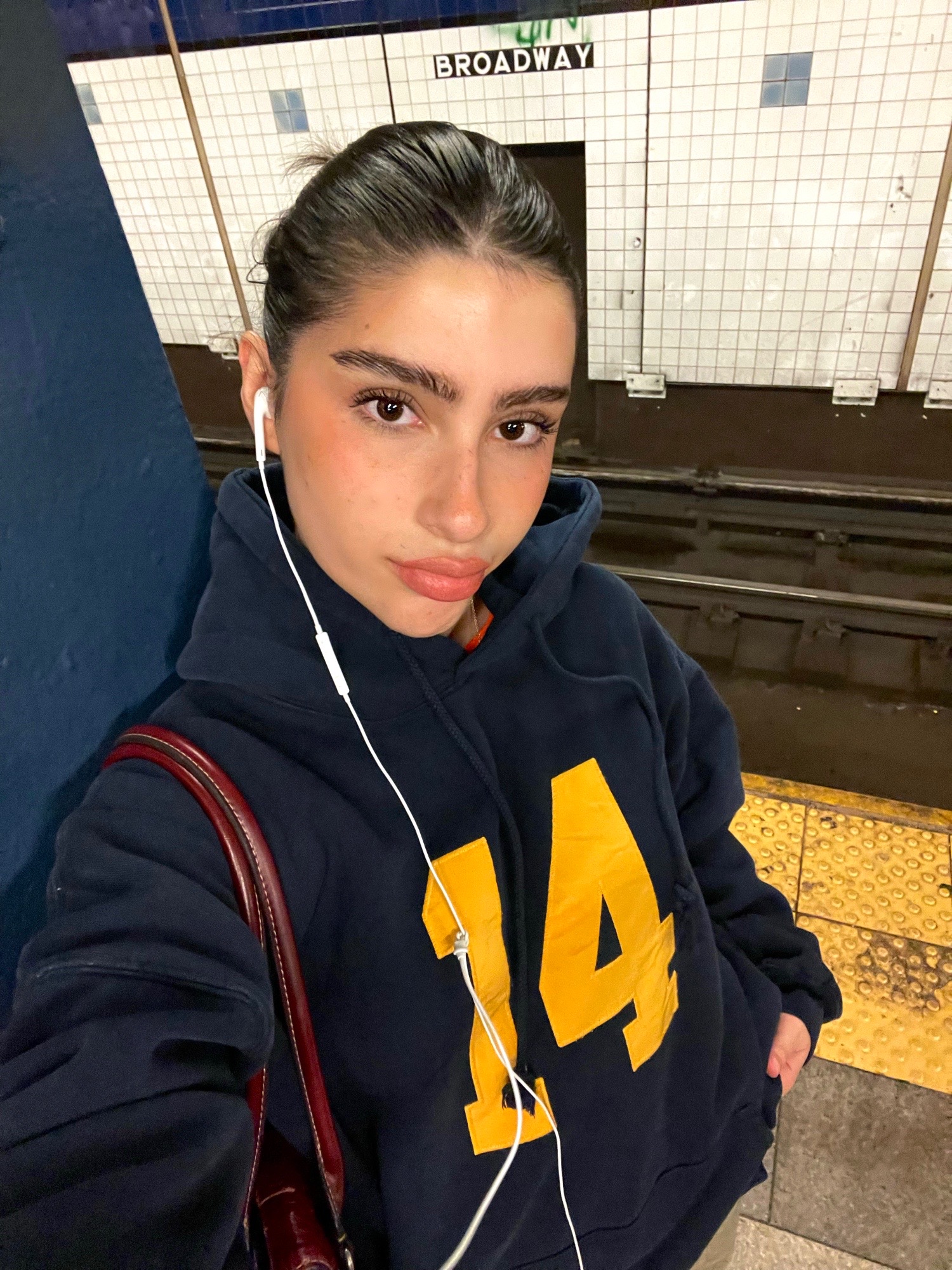 @gabriela