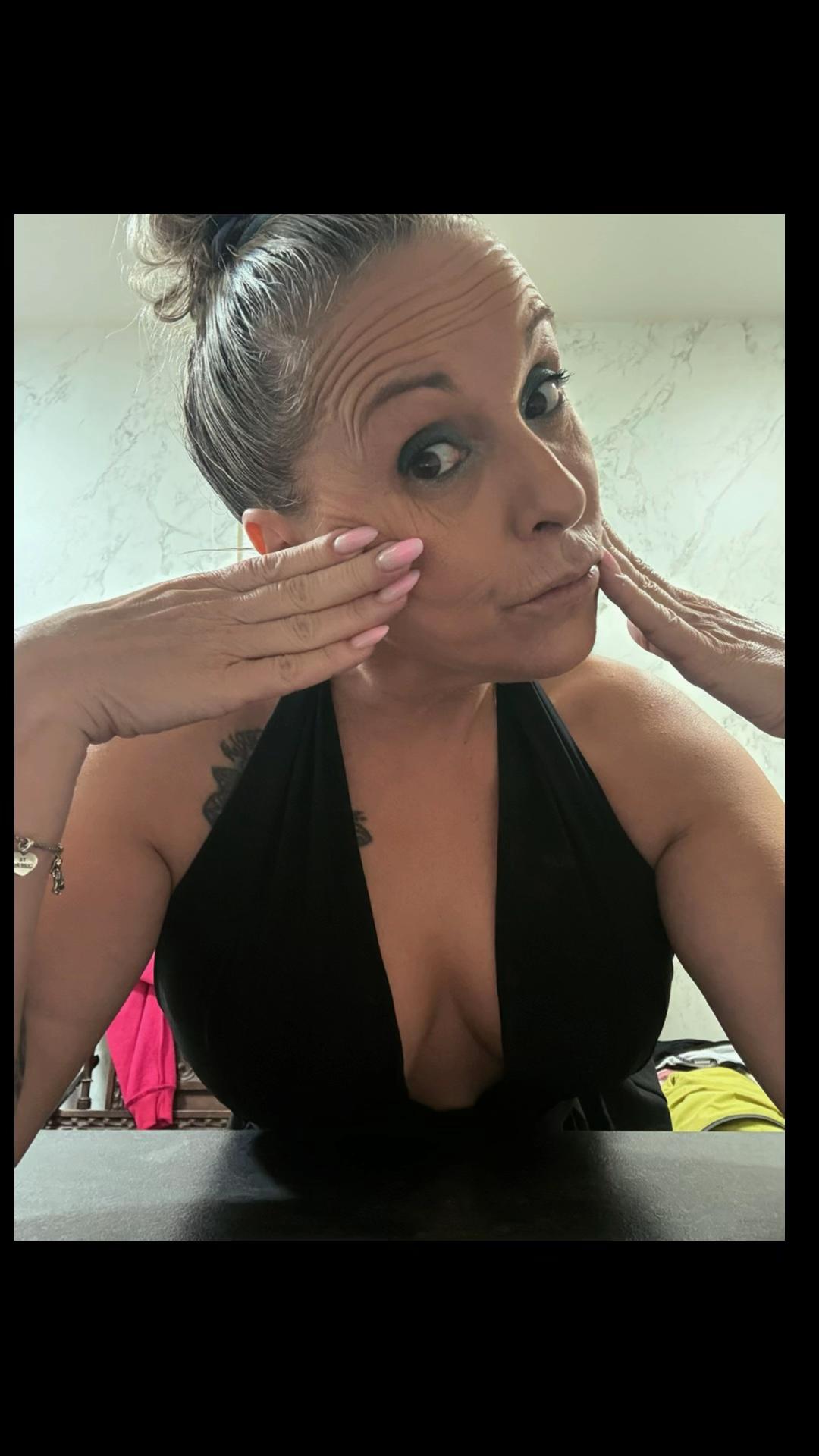 @Anacar77