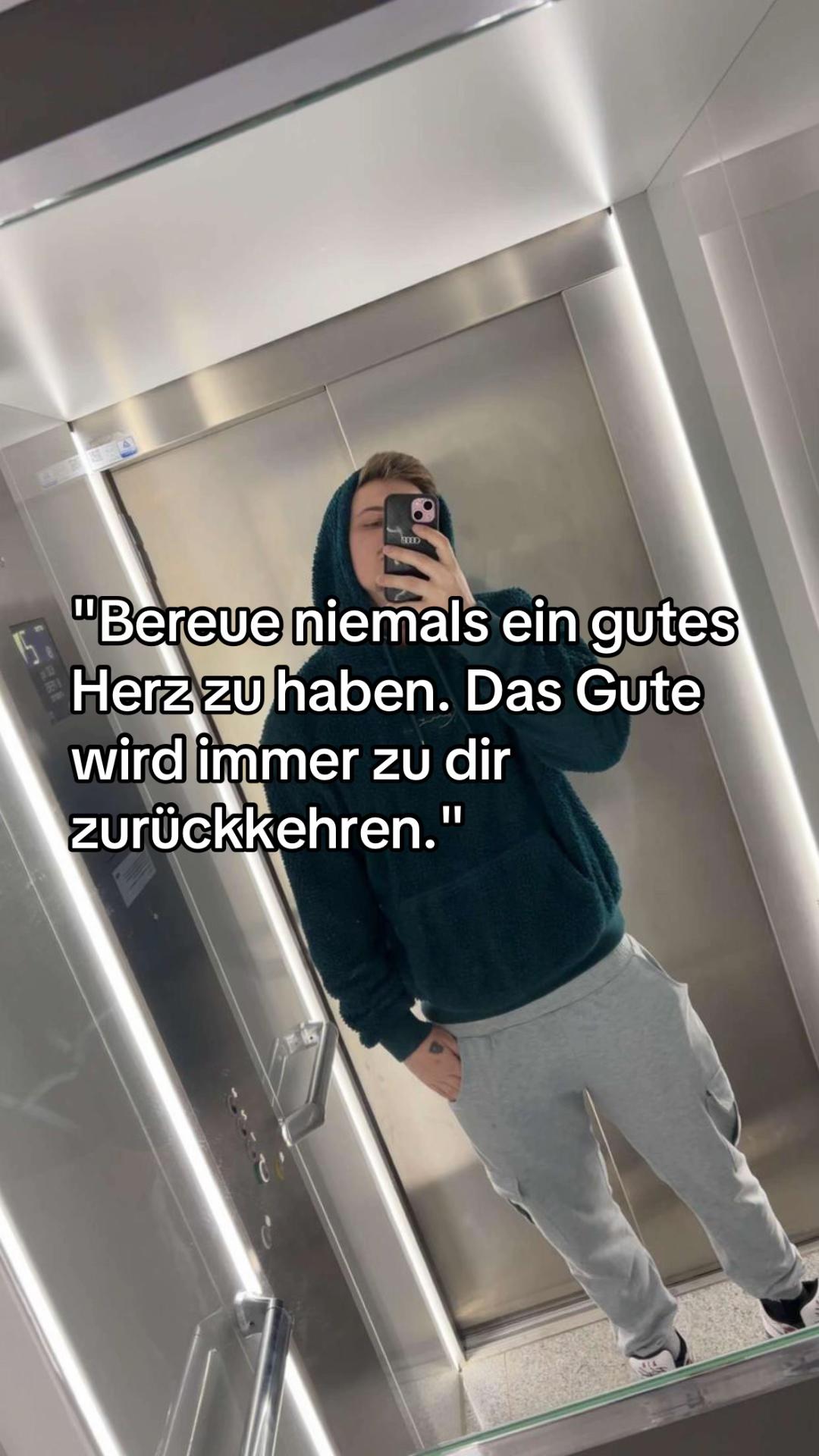 @René von Marcel💦🦁🐻